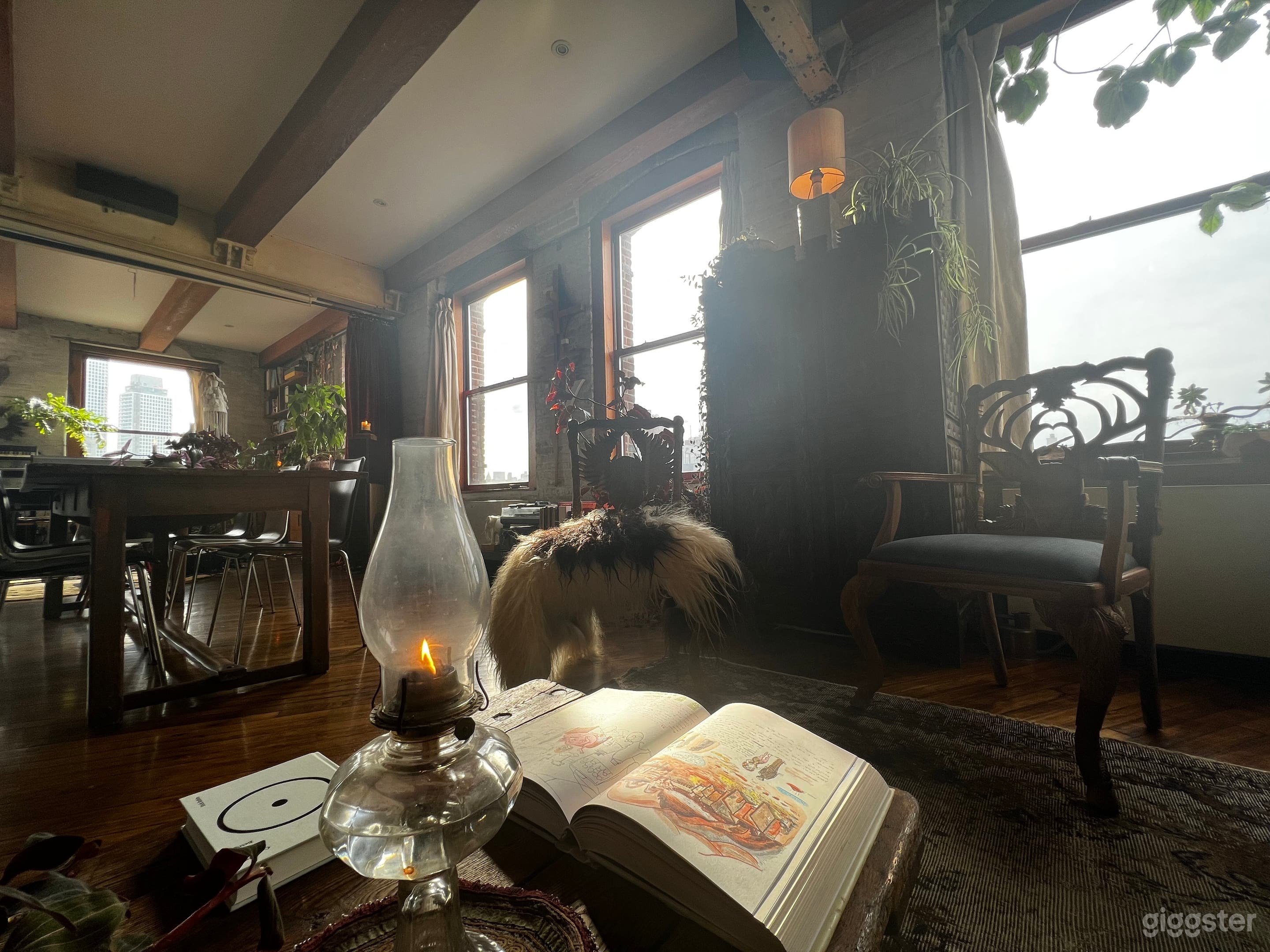 Gorgeous Lush Loft in the heart of Williamsburg, Brooklyn Photo 2