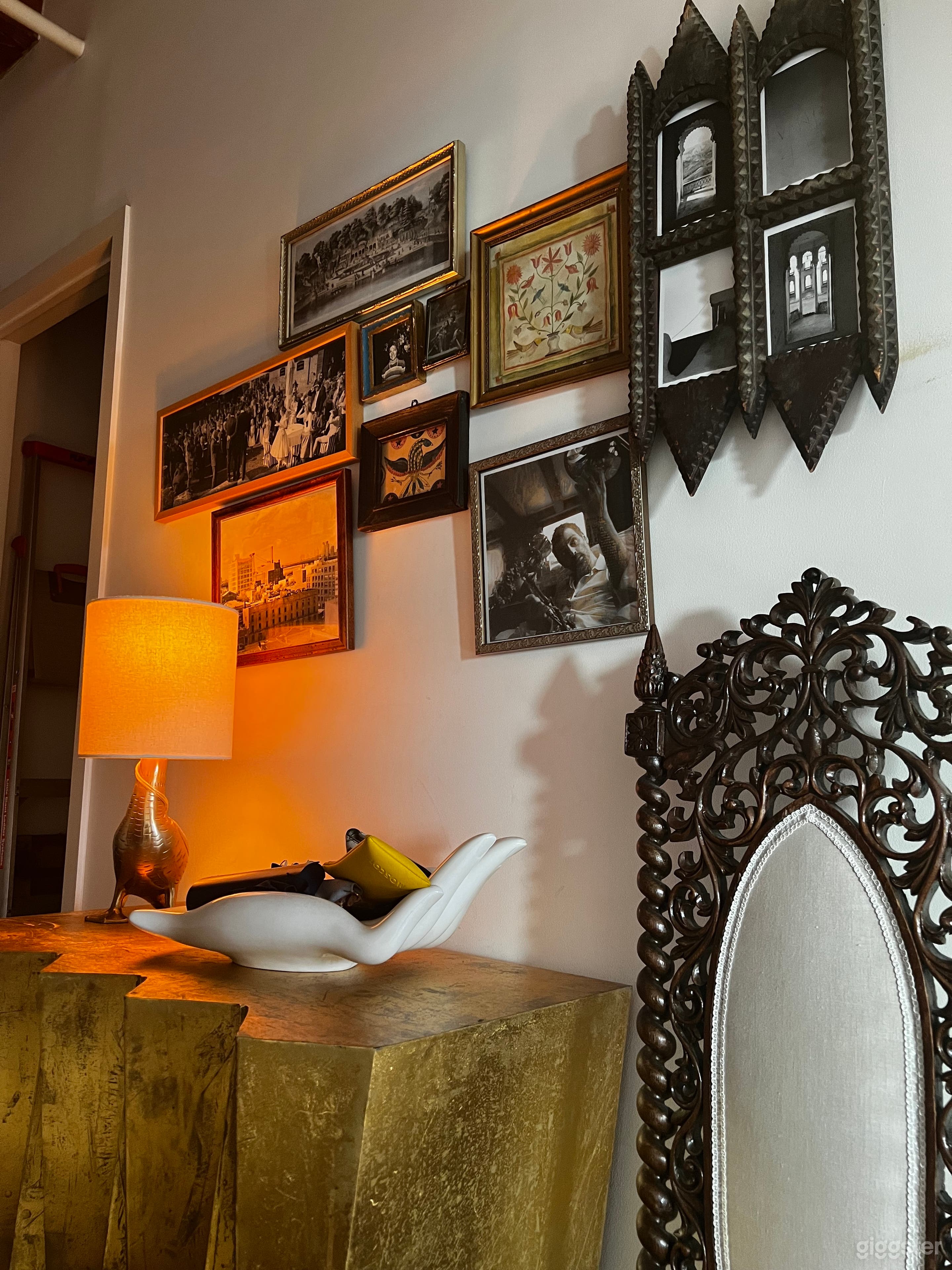 Gorgeous Lush Loft in the heart of Williamsburg, Brooklyn Photo 4