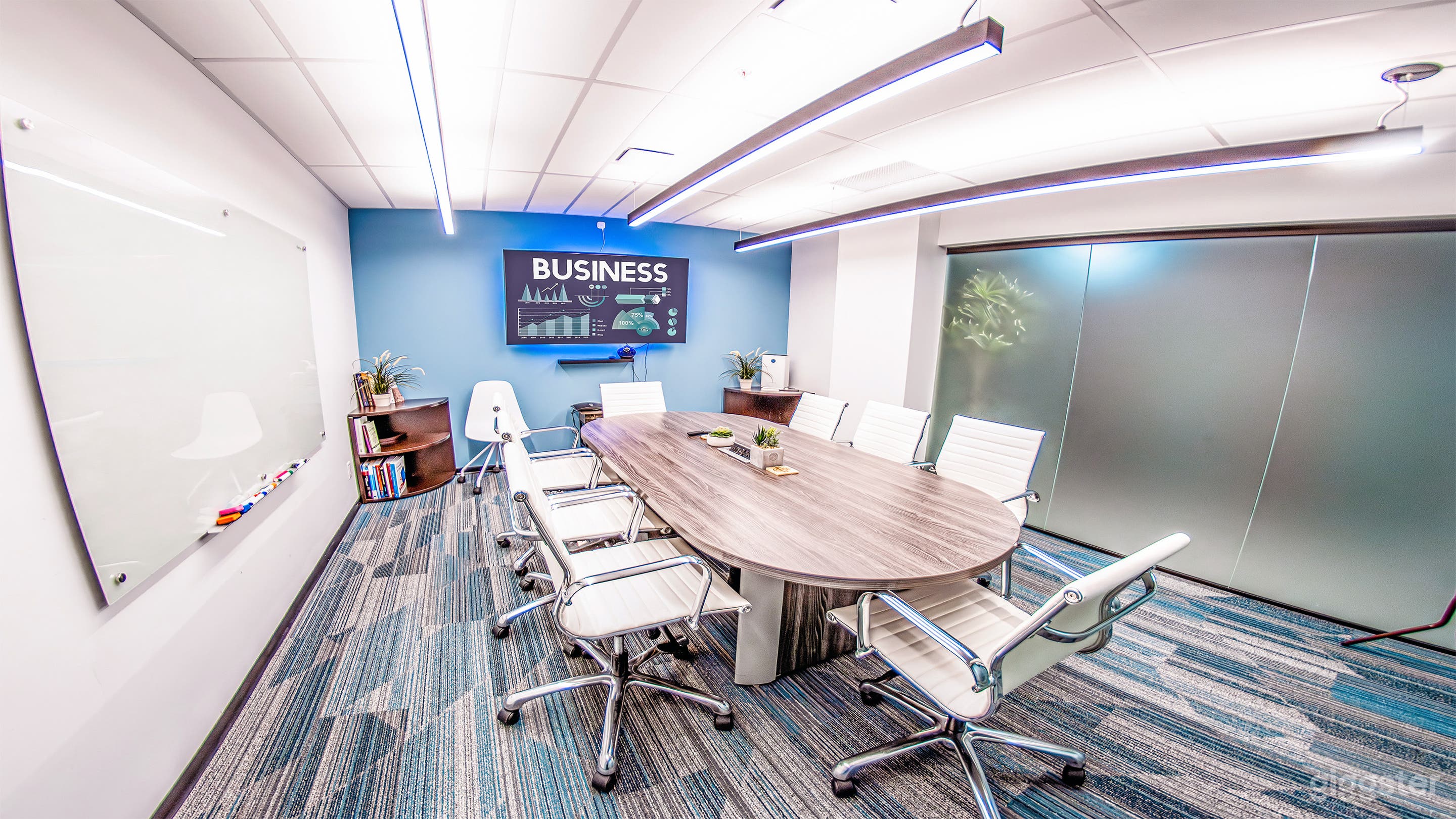 Large Meeting Room for 8 Photo 1