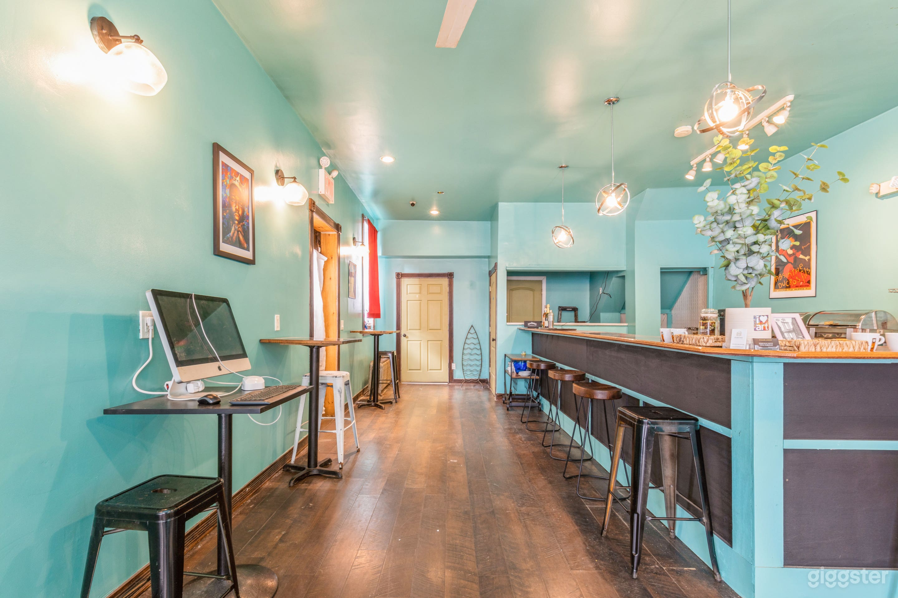 Beautifully Renovated Bright and Airy Storefront  Photo 3