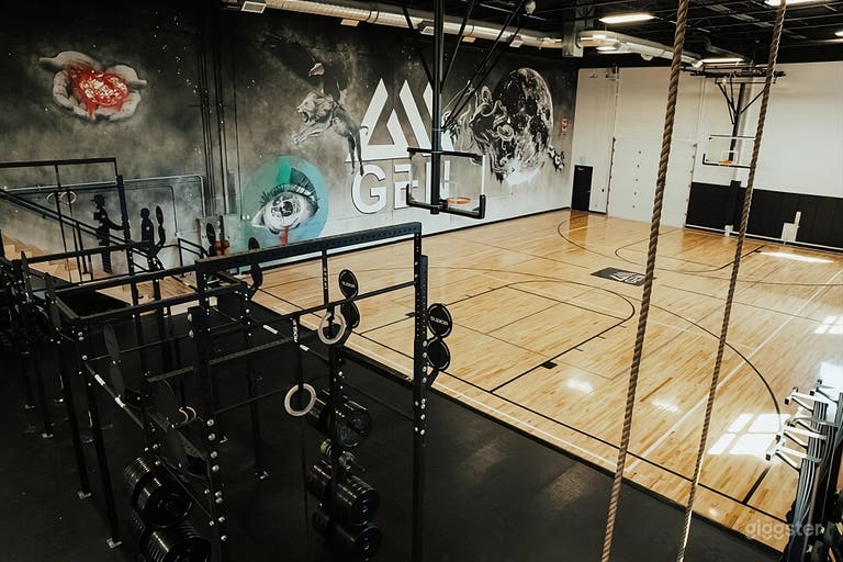  Ufficio moderno, campo da basket, & studio fitness 