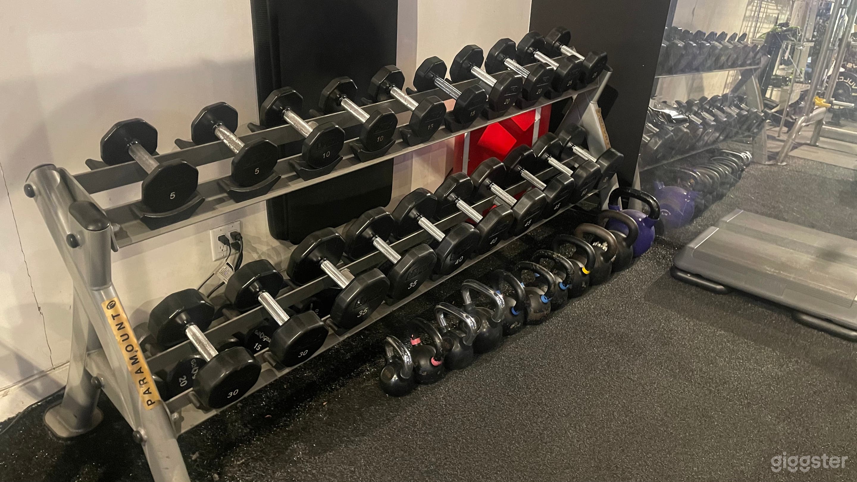 Dumbbell station. 