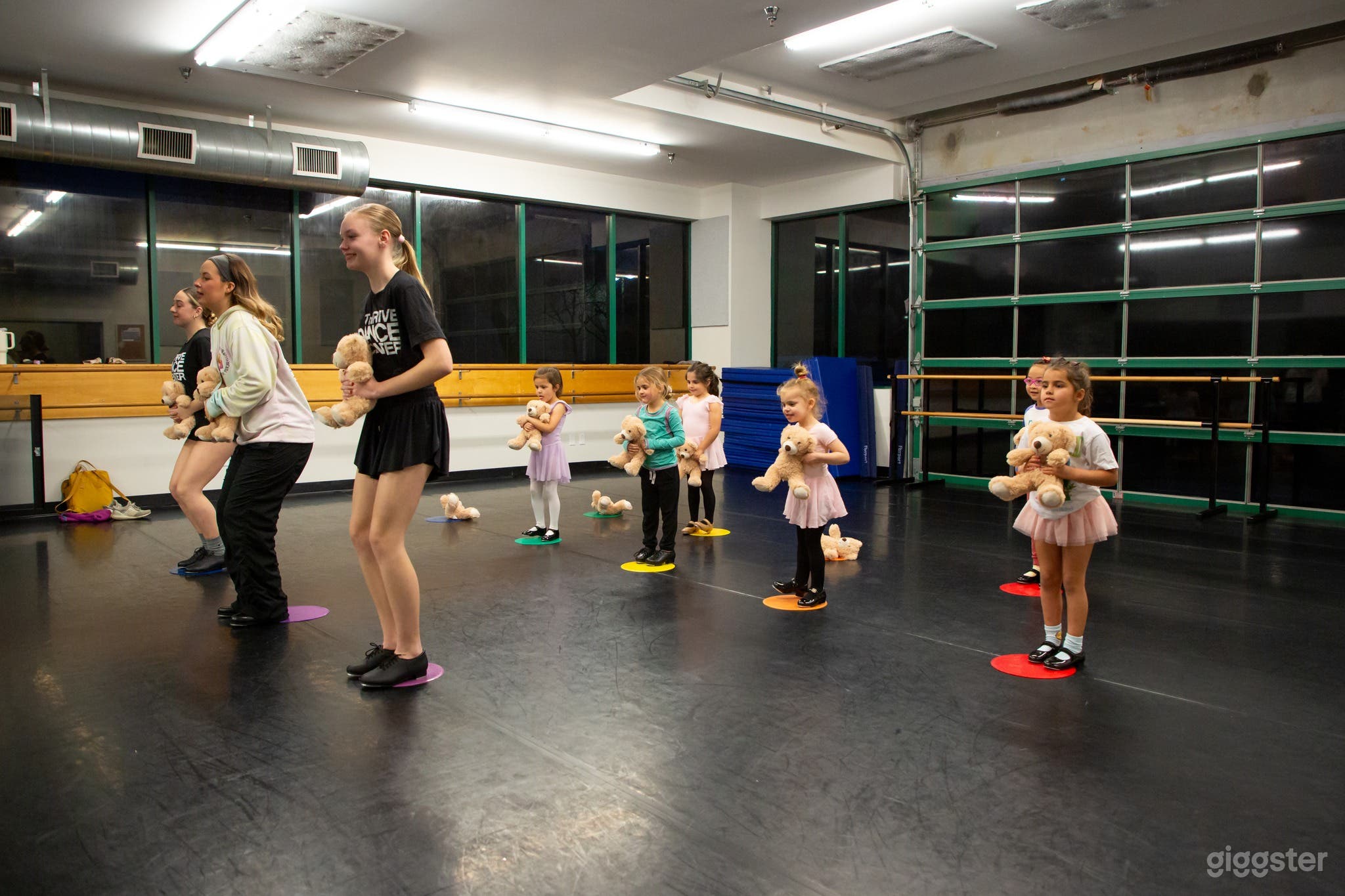 DANCE STUDIO G 600 sq ft Photo 4