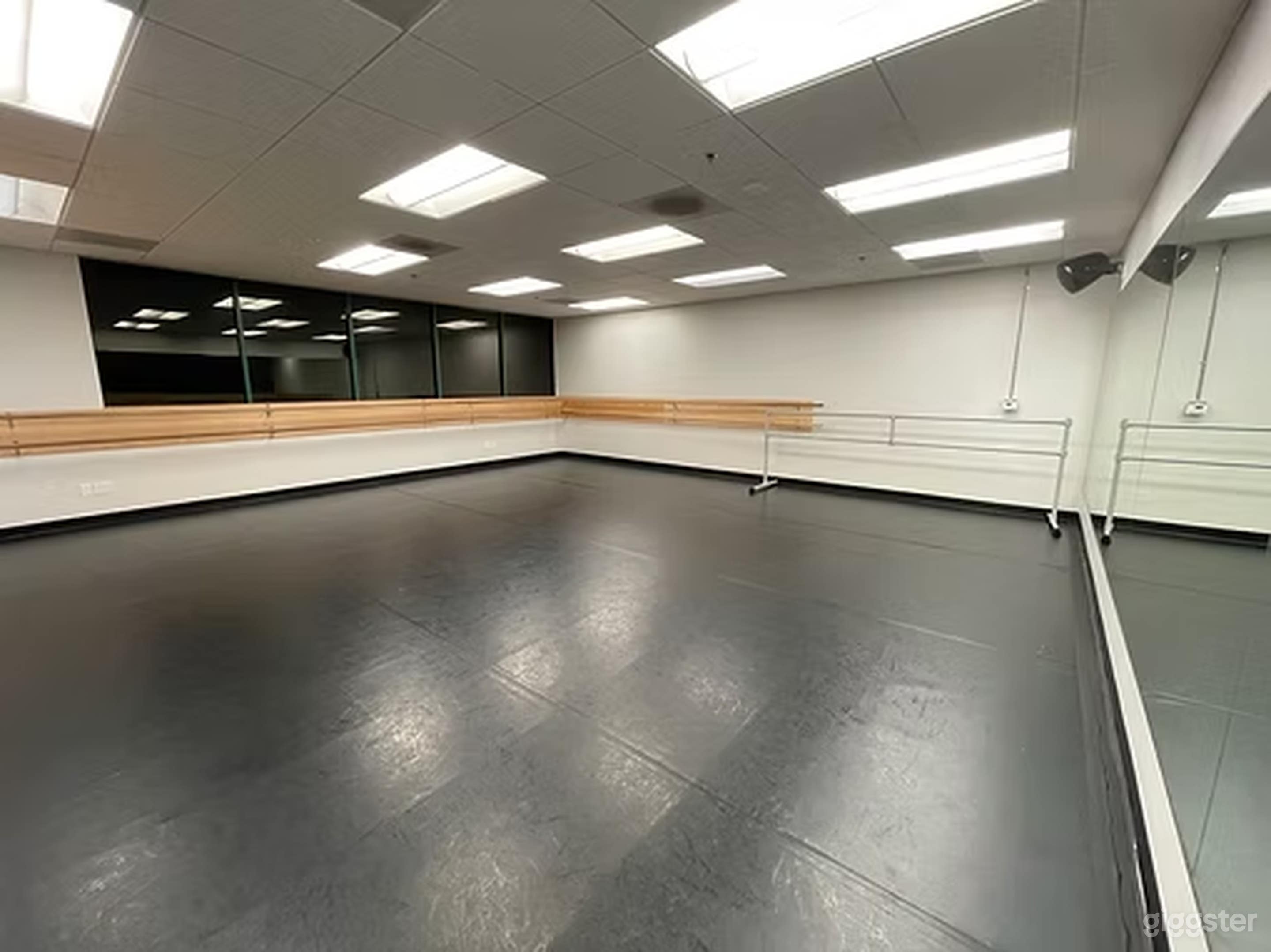 DANCE STUDIO G 600 sq ft Photo 1