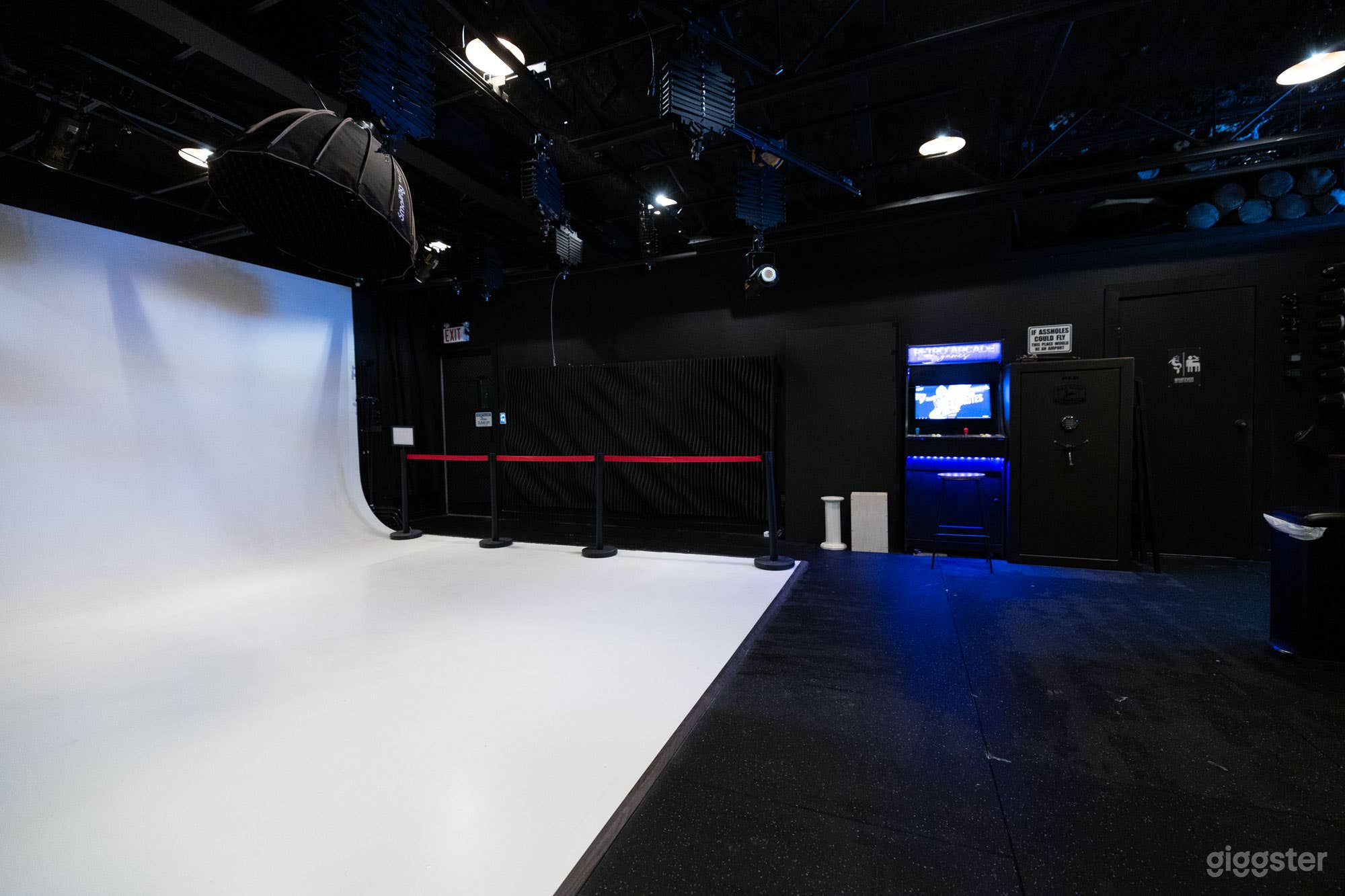 Photo/Video/Audio Studio: Gear Included Photo 3