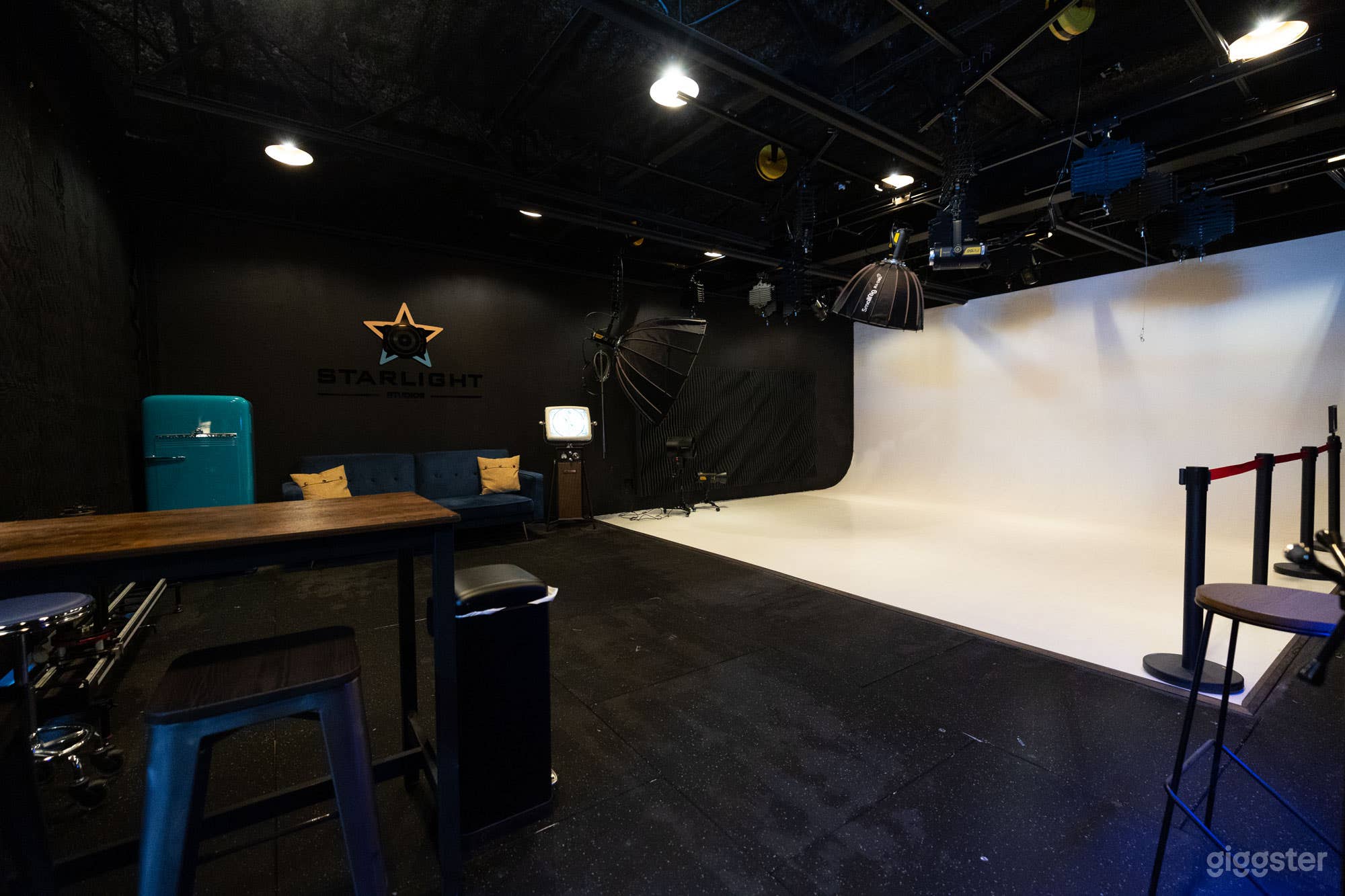 Photo/Video/Audio Studio: Gear Included Photo 2