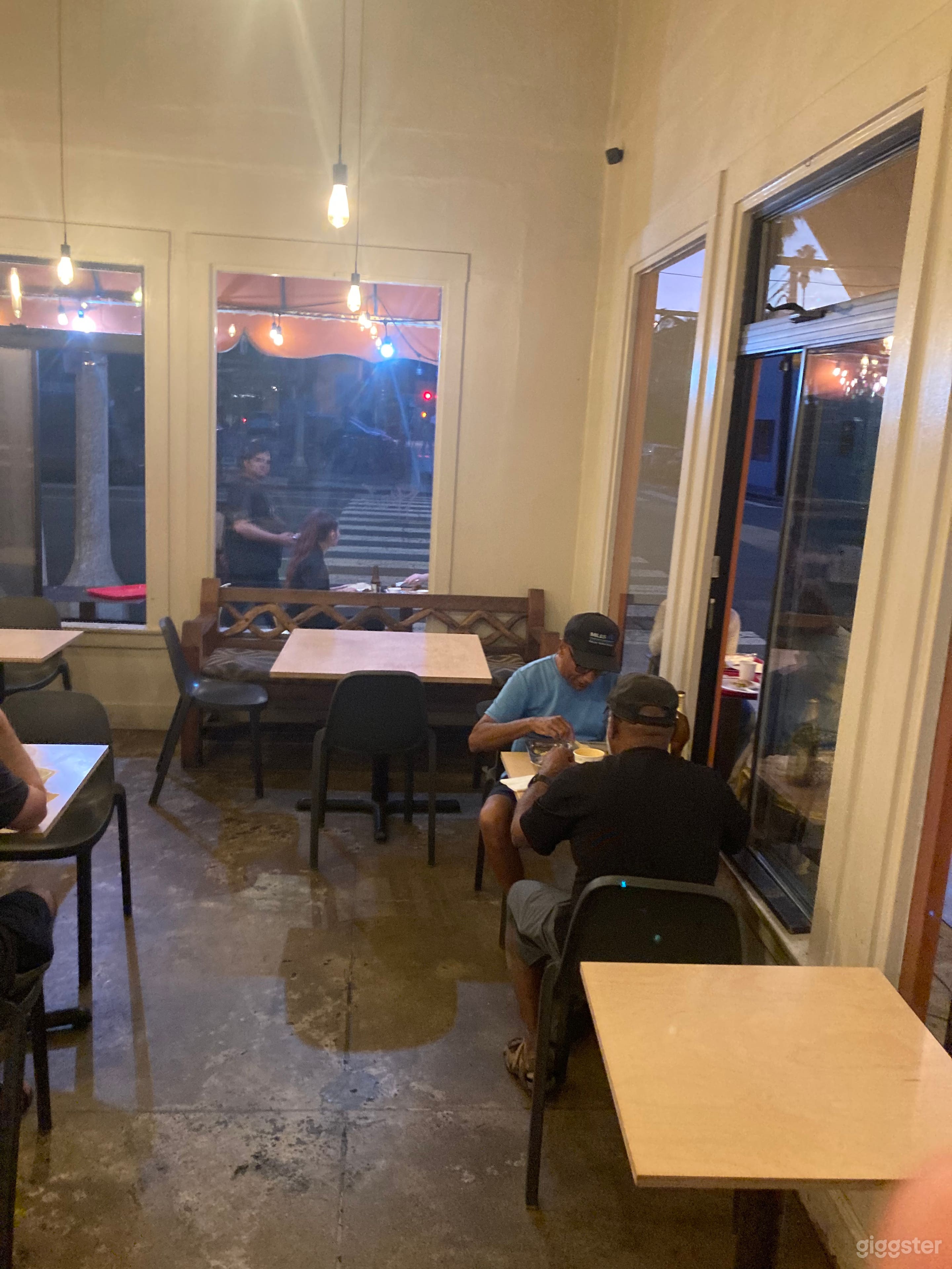 Indian restaurant Santa Monica  Photo 1