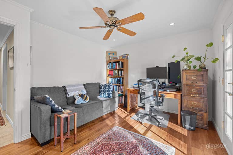  Rustic Ranch Style Home in Calabasas 