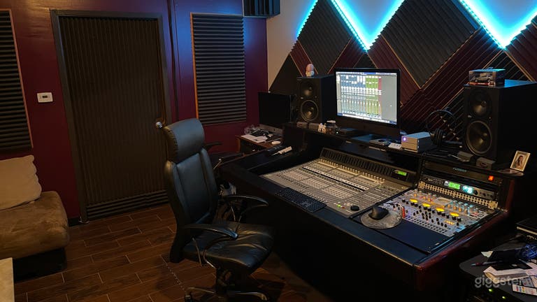  Large Audio Recording Room 