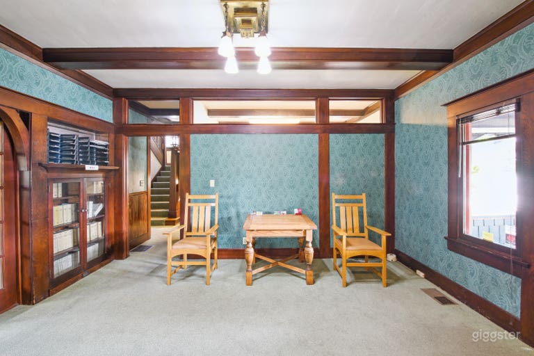  Meeting Room 106 (without filming) 