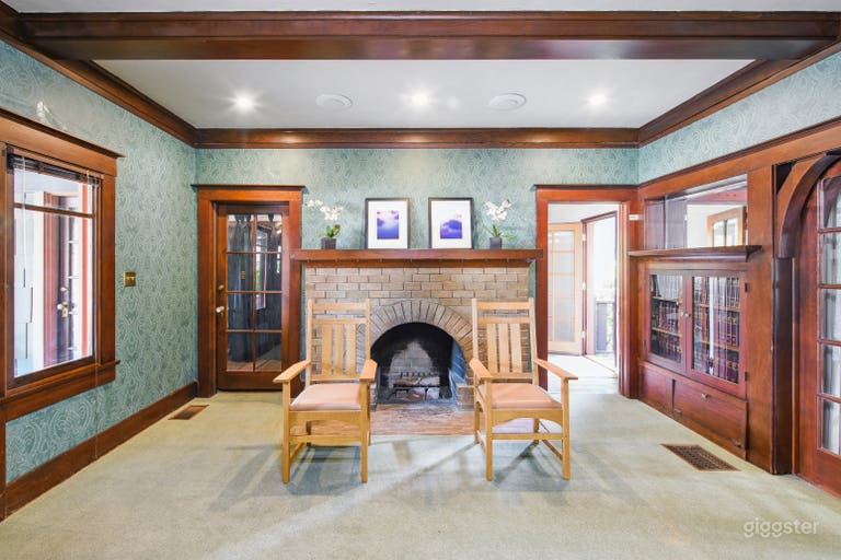  Meeting Room 106 (without filming) 