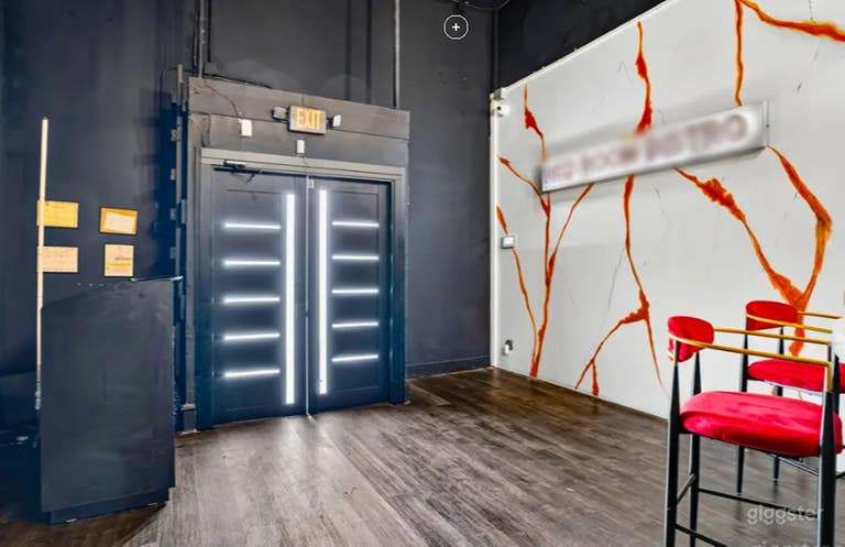  Restaurant Space For Filming, Events, and Meetings 