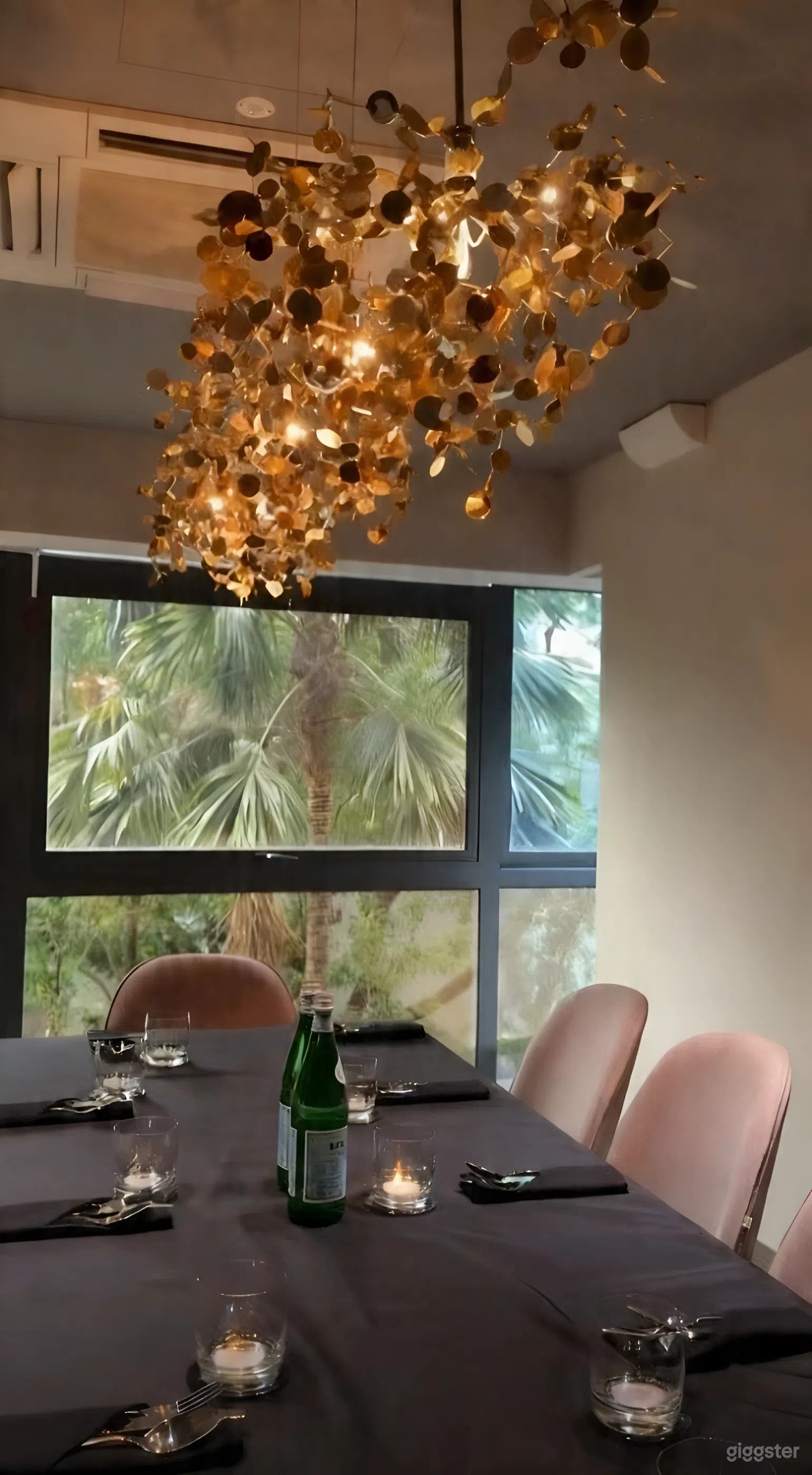 Cozy Private Room for Meetings, Workshops & Intimate Dining Photo 2
