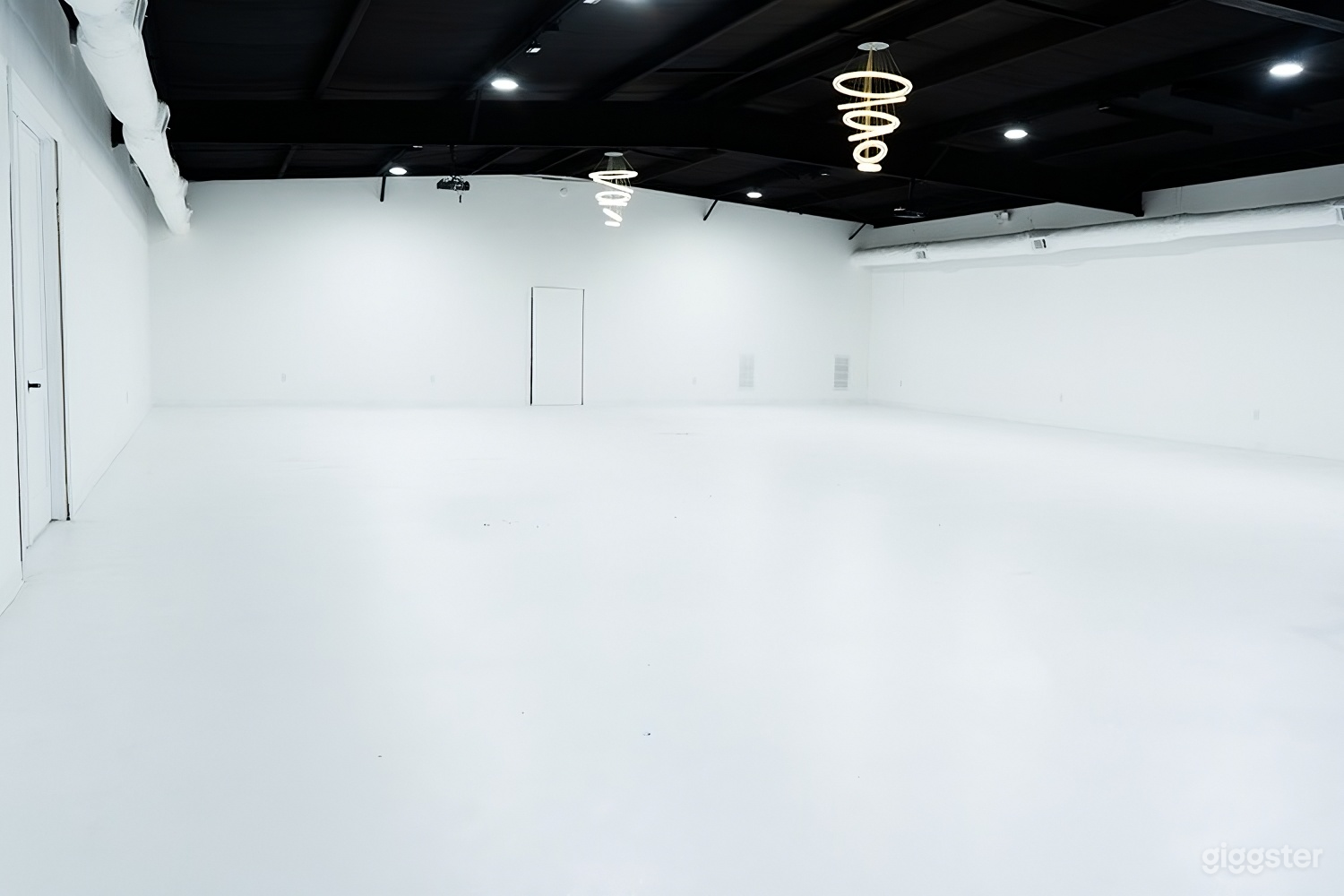 Creative Event Venue &amp; Production Studio (Studio) Photo 1