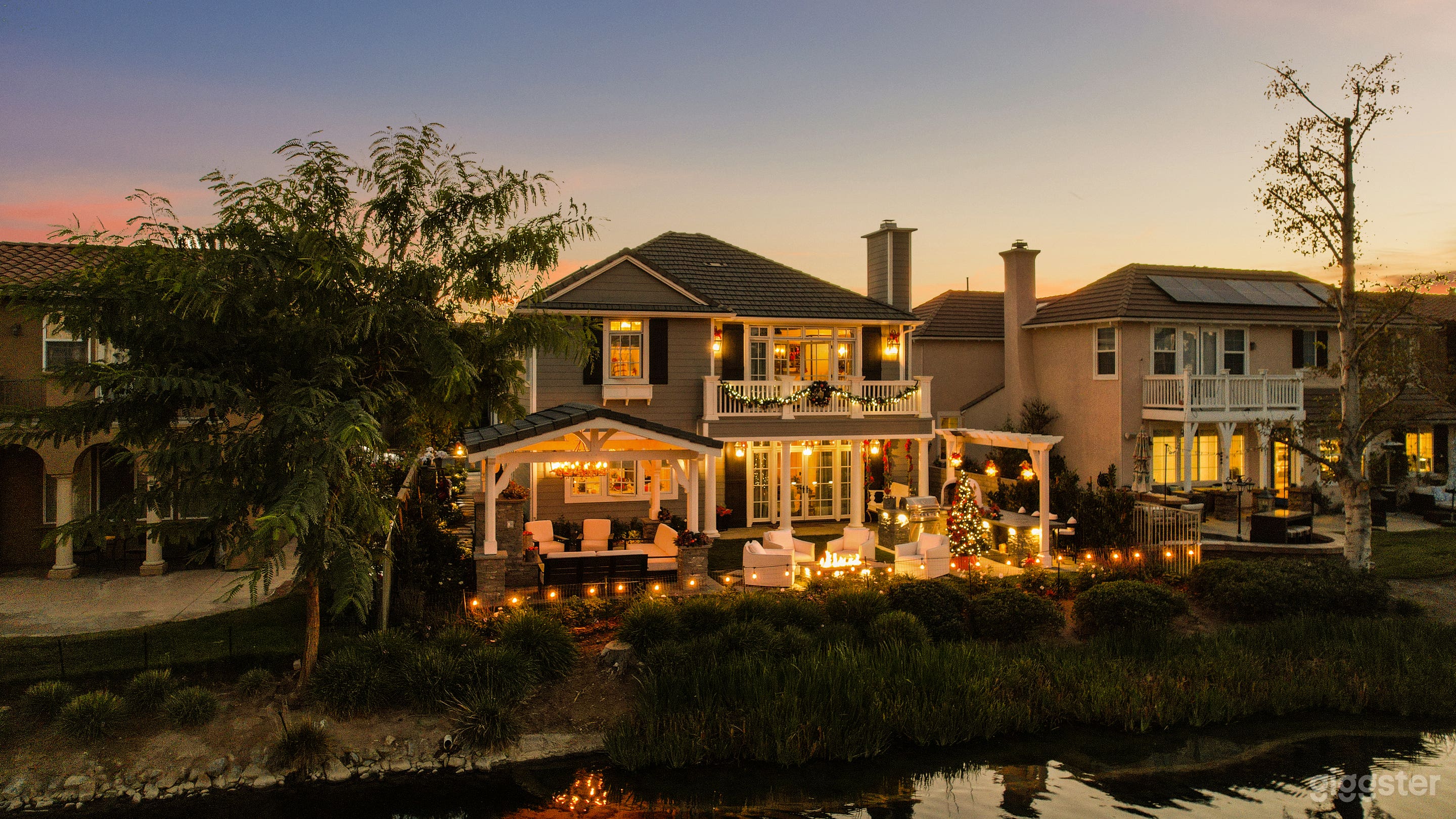 LAKEFRONT DESIGNER DONE HOME