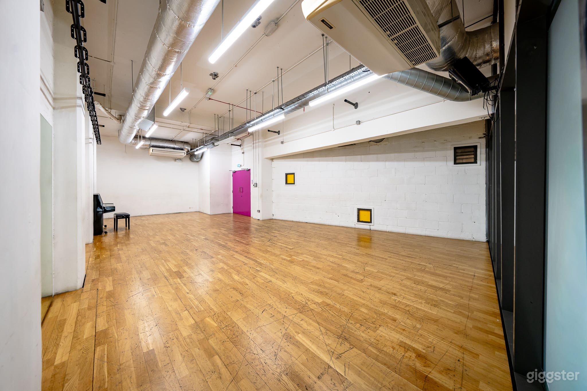 Dance Studio in London's West End Photo 4