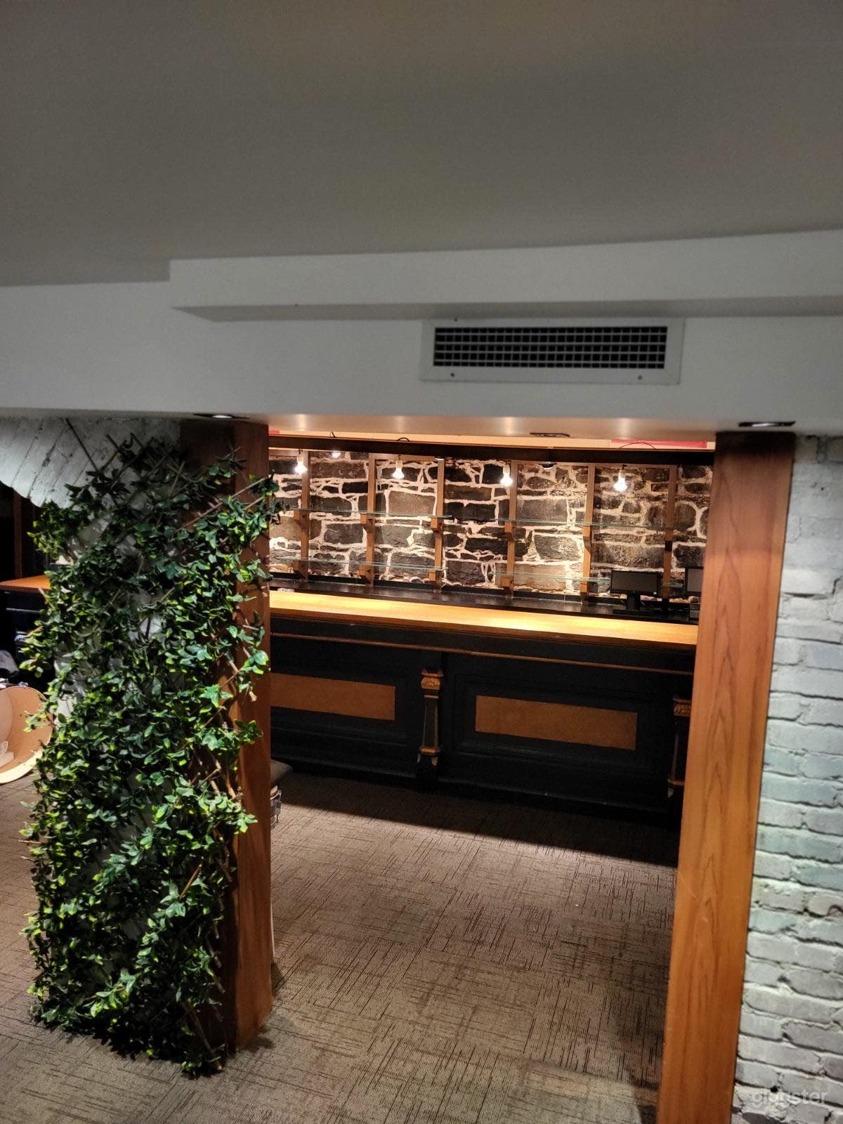 Elegant Event Space in Montreal's Old Port  Photo 4