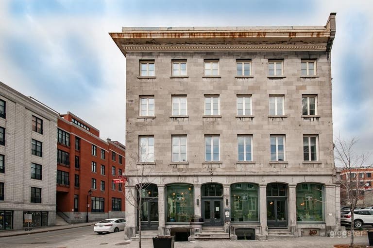  Espace événementiel élégant dans le Vieux-Port de Montréal 