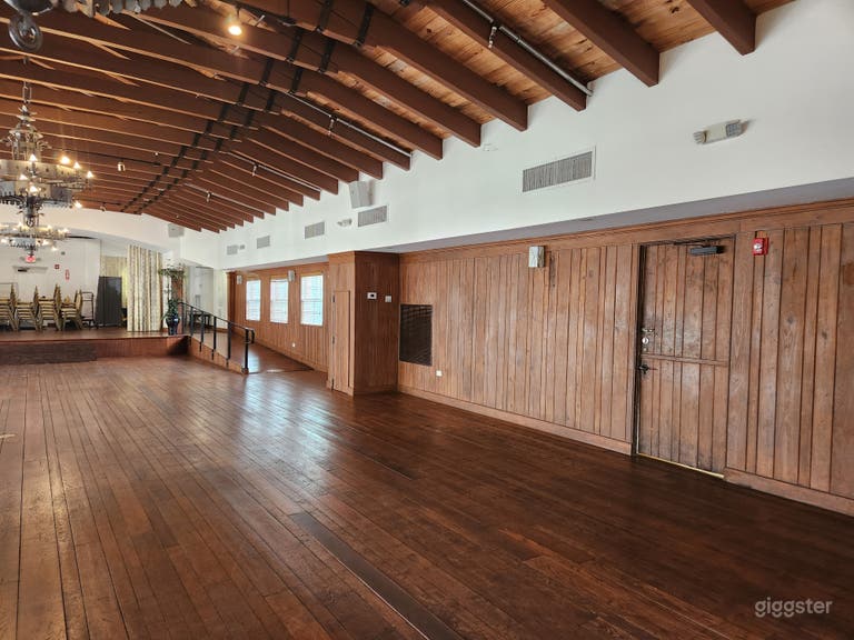  Elegant Vintage HALL 