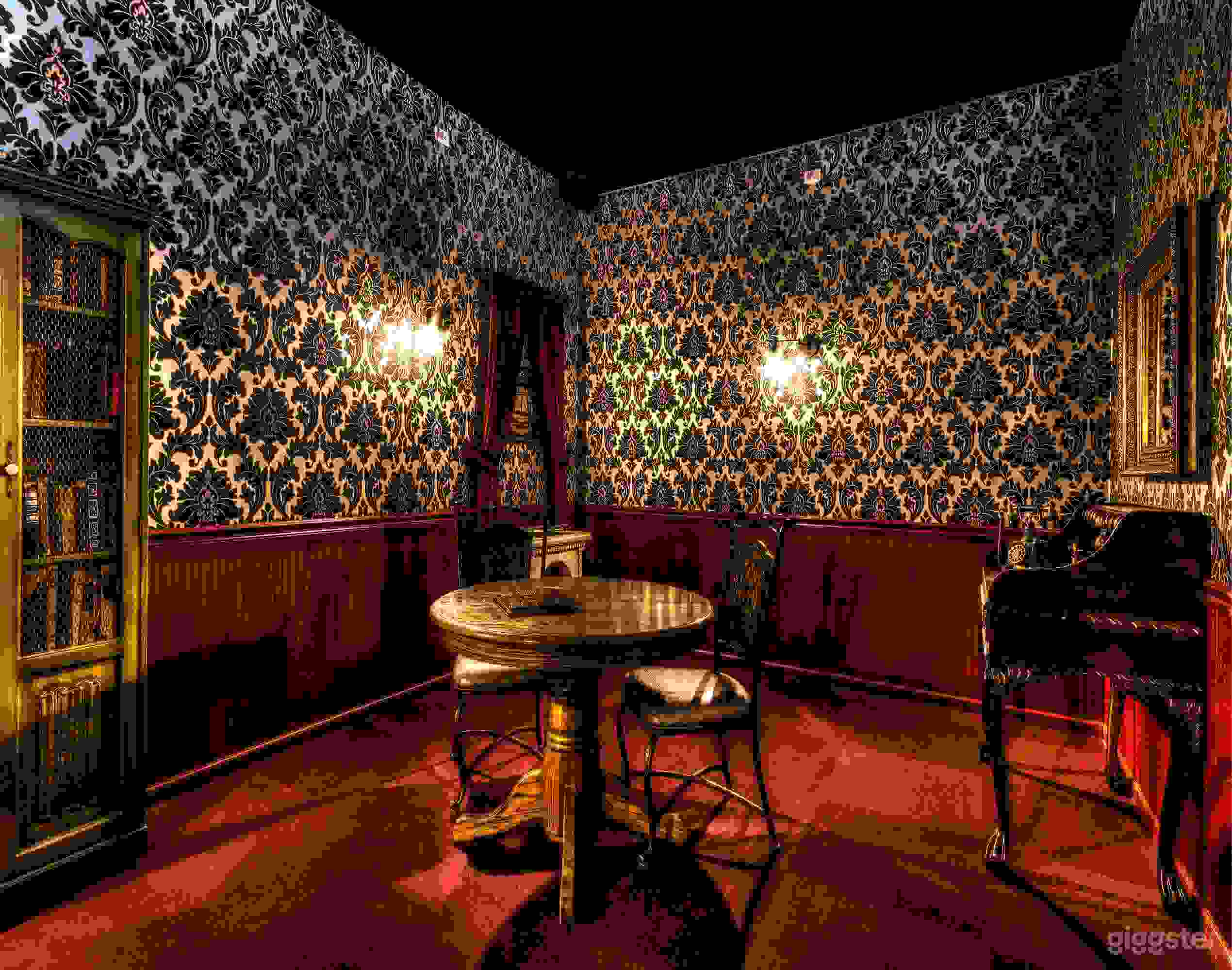 Vampire's Lair Escape Room Photo 1