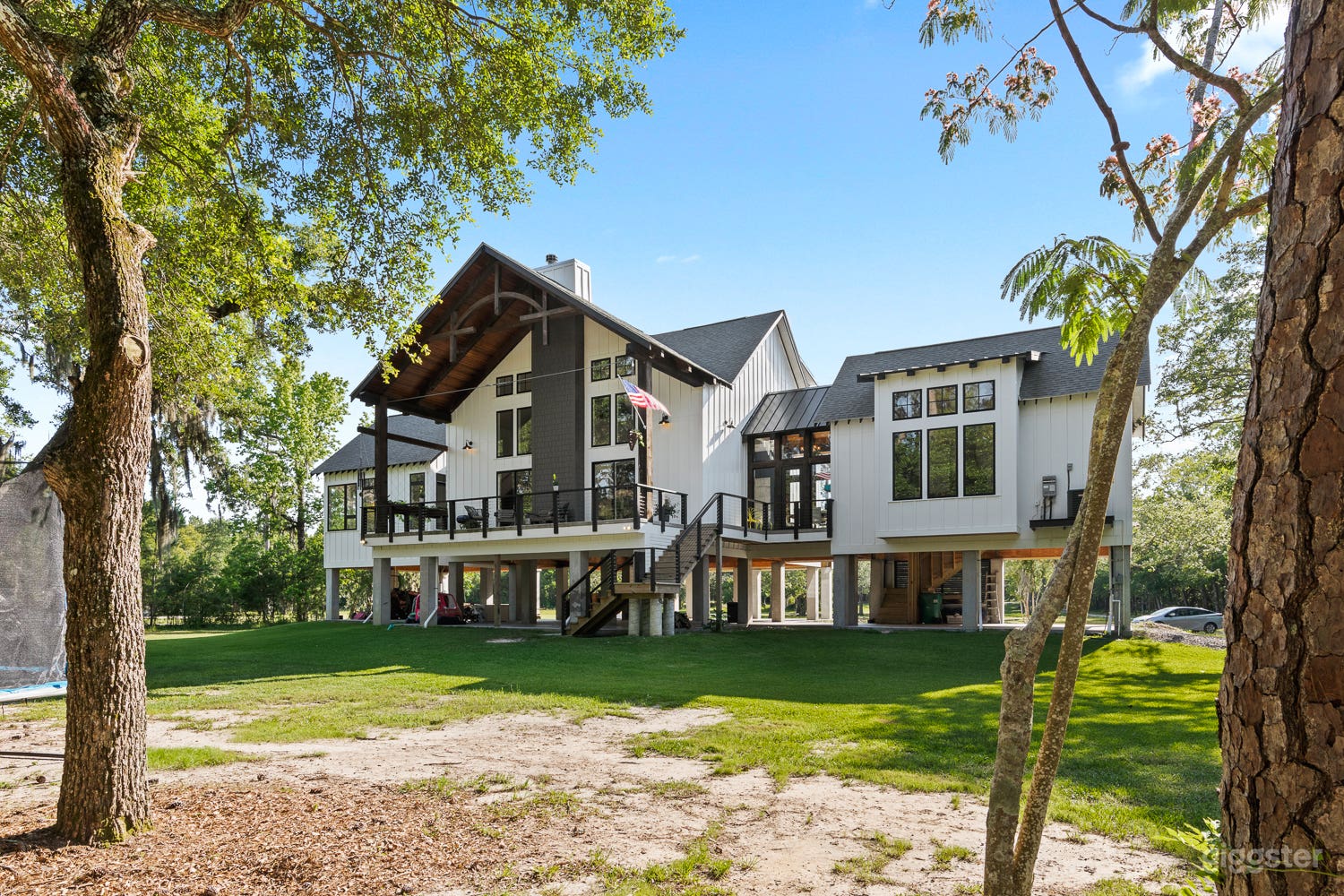 The Hidden Hideaway on a Scenic Louisiana Bayou Photo 1