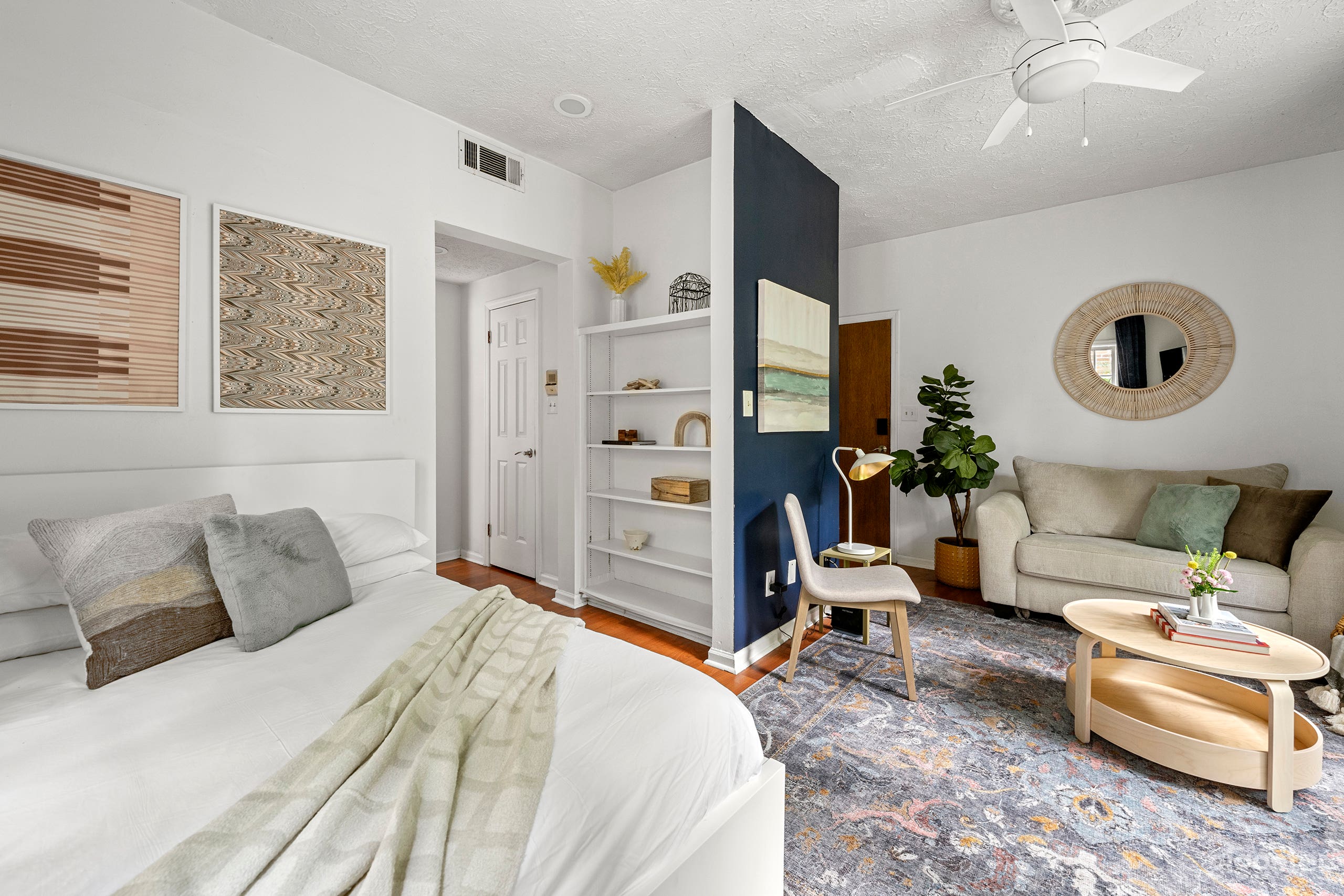 Parkfront Edge – NEW! Chic Studio in Atlanta Photo 3