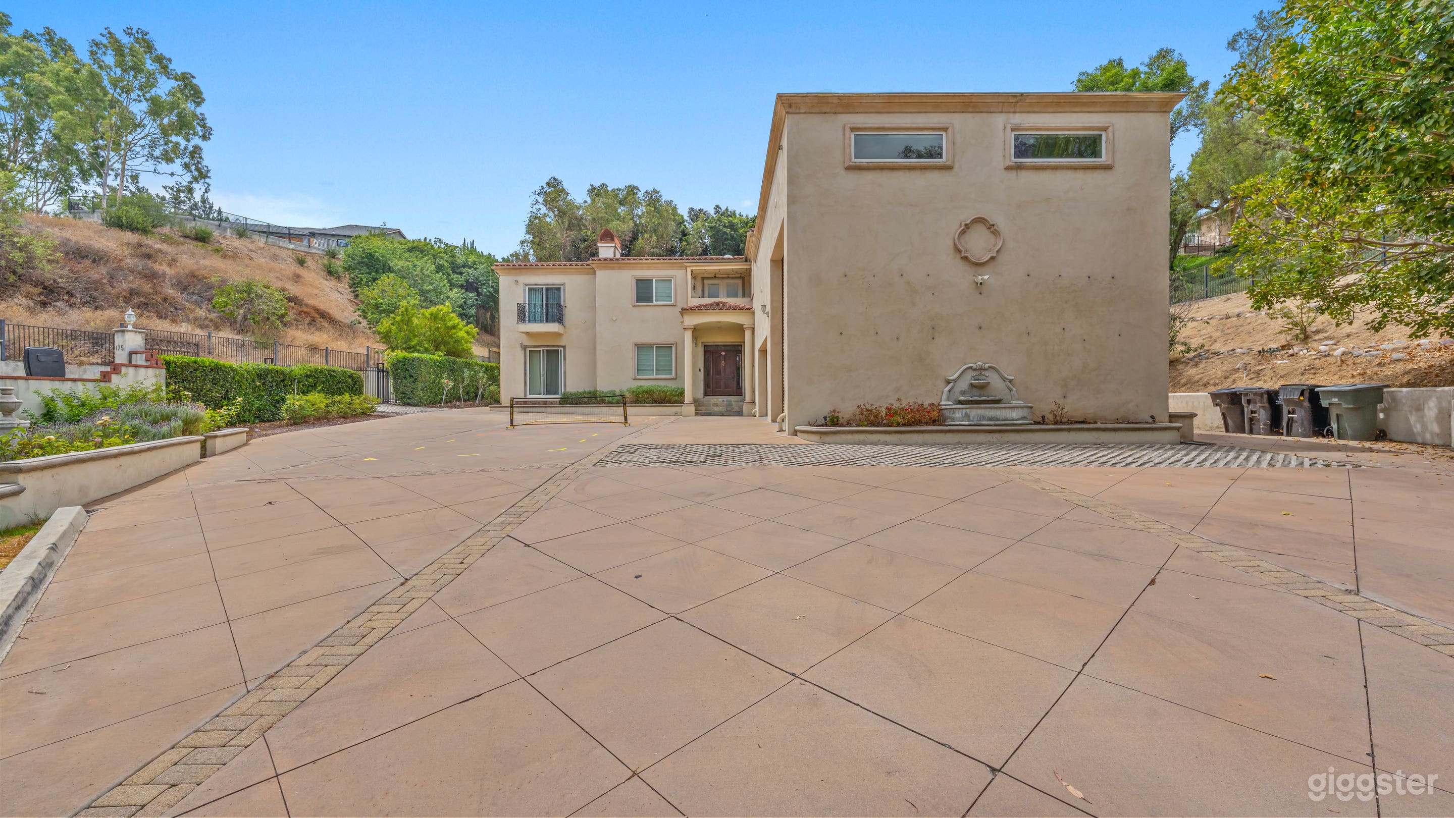 Anaheim Hills Private Estate on 2 acres land/Lot. Photo 4