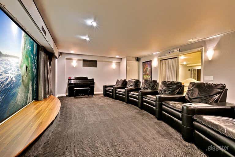  In-Home Movie Theatre with Full Streaming Cable and Movies 