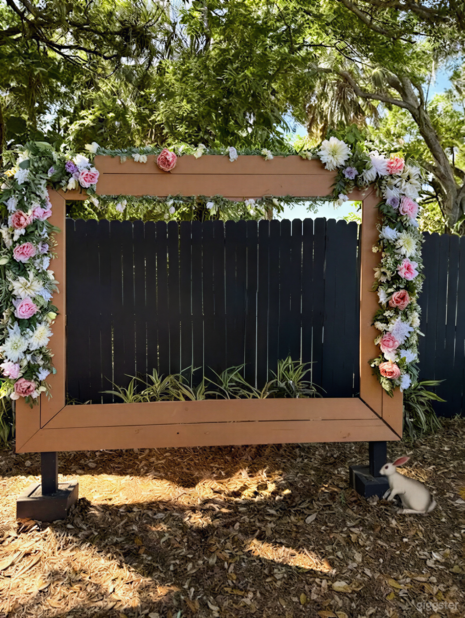 Country-Themed Venue with Large Patio & Farm Animals Photo 2