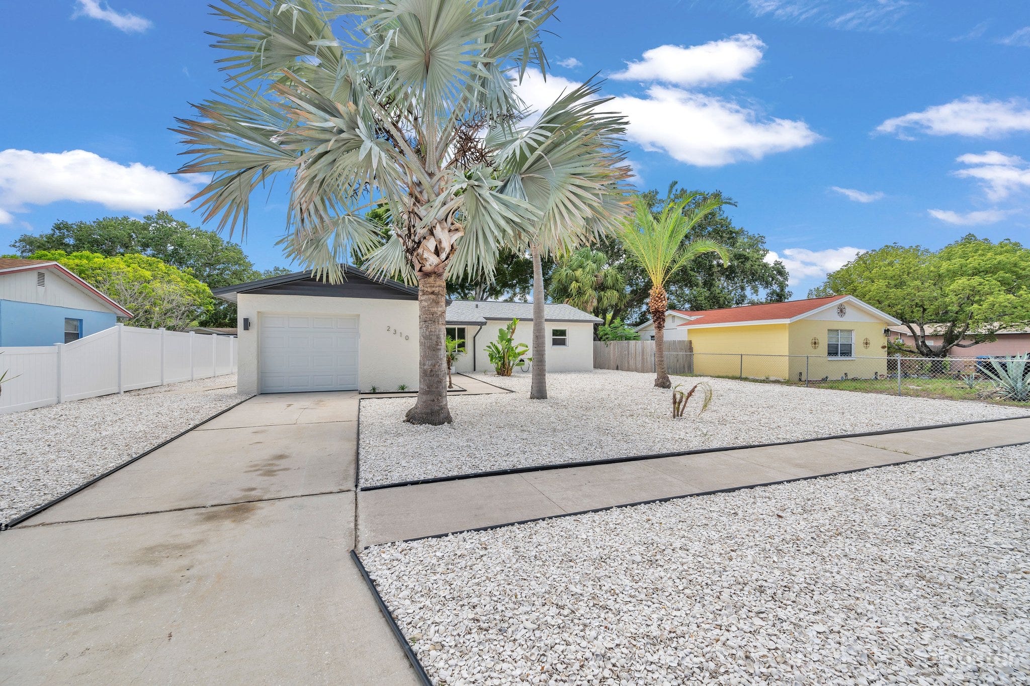 Modern Relaxing Pad Photo 2