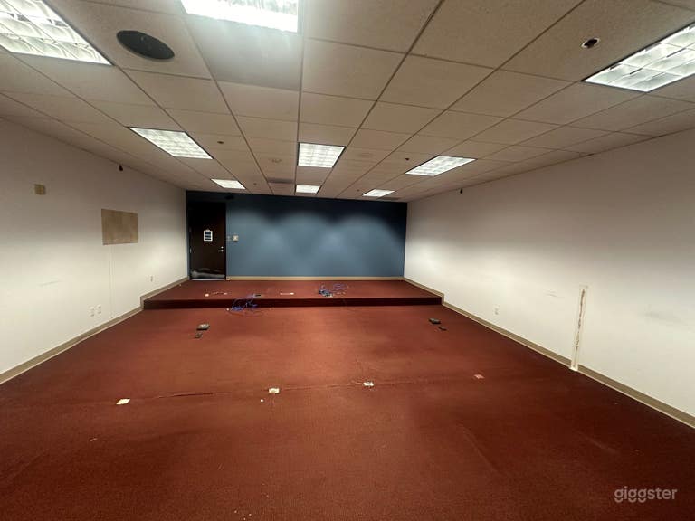  Spacious Vacated Courtroom with Long Hallways 