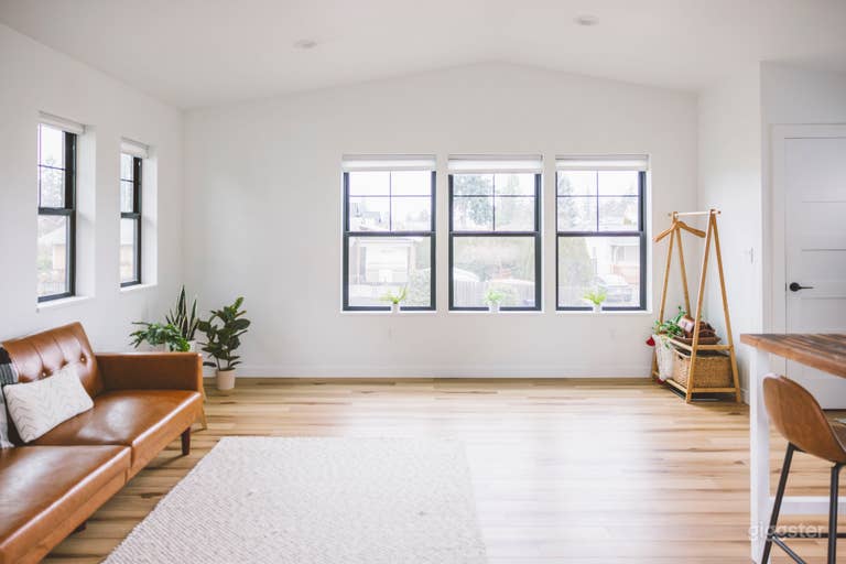  Natural Light Tacoma Photo Studio 