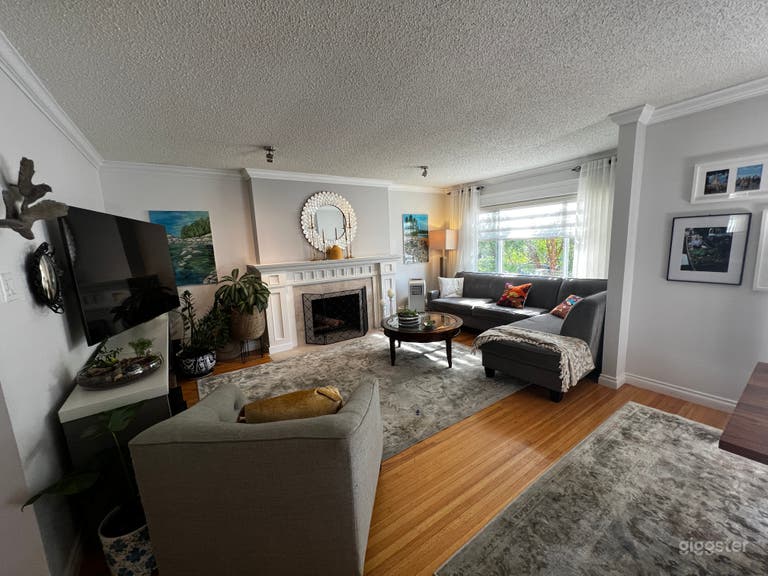  Charming East Van Bungalow 
