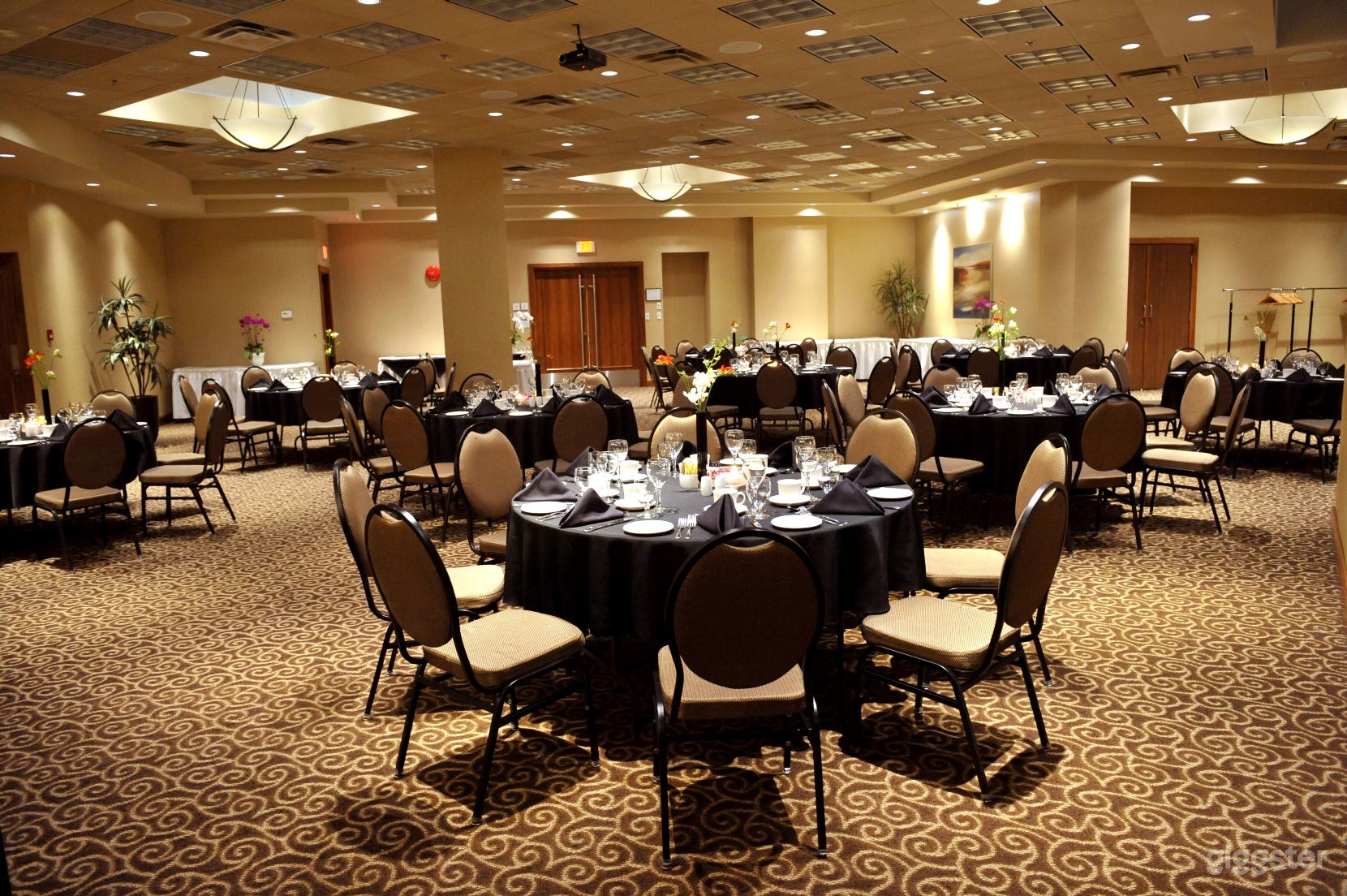 Spacious Corporate Event Venue in Central Downtown Vancouver Photo 3
