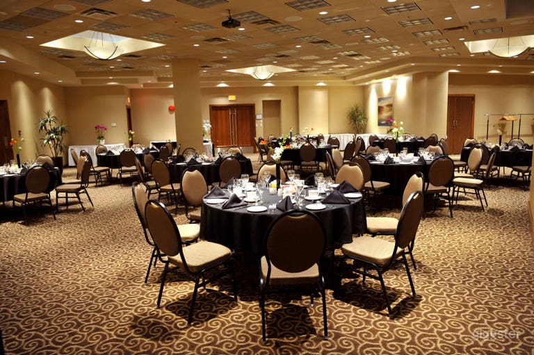  Spacious Corporate Event Venue in Central Downtown Vancouver 