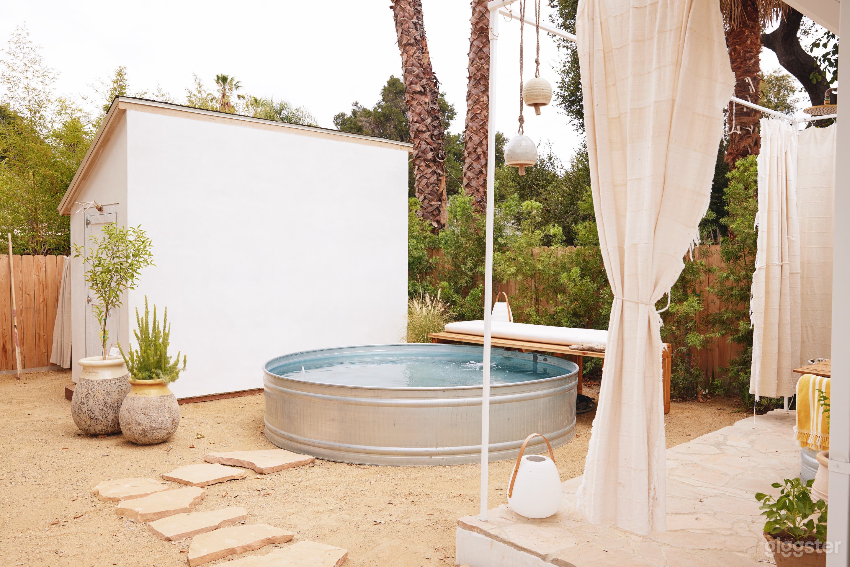 California chic ranch house + Mediterranean vibe Photo 1