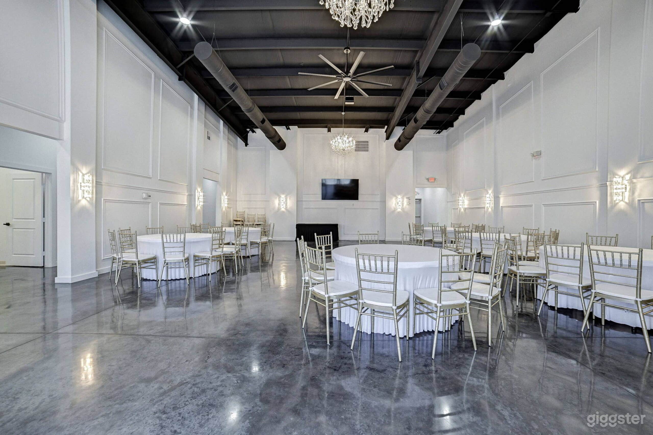 The Eden Suite: A Charming Space Blending Elegance Photo 3