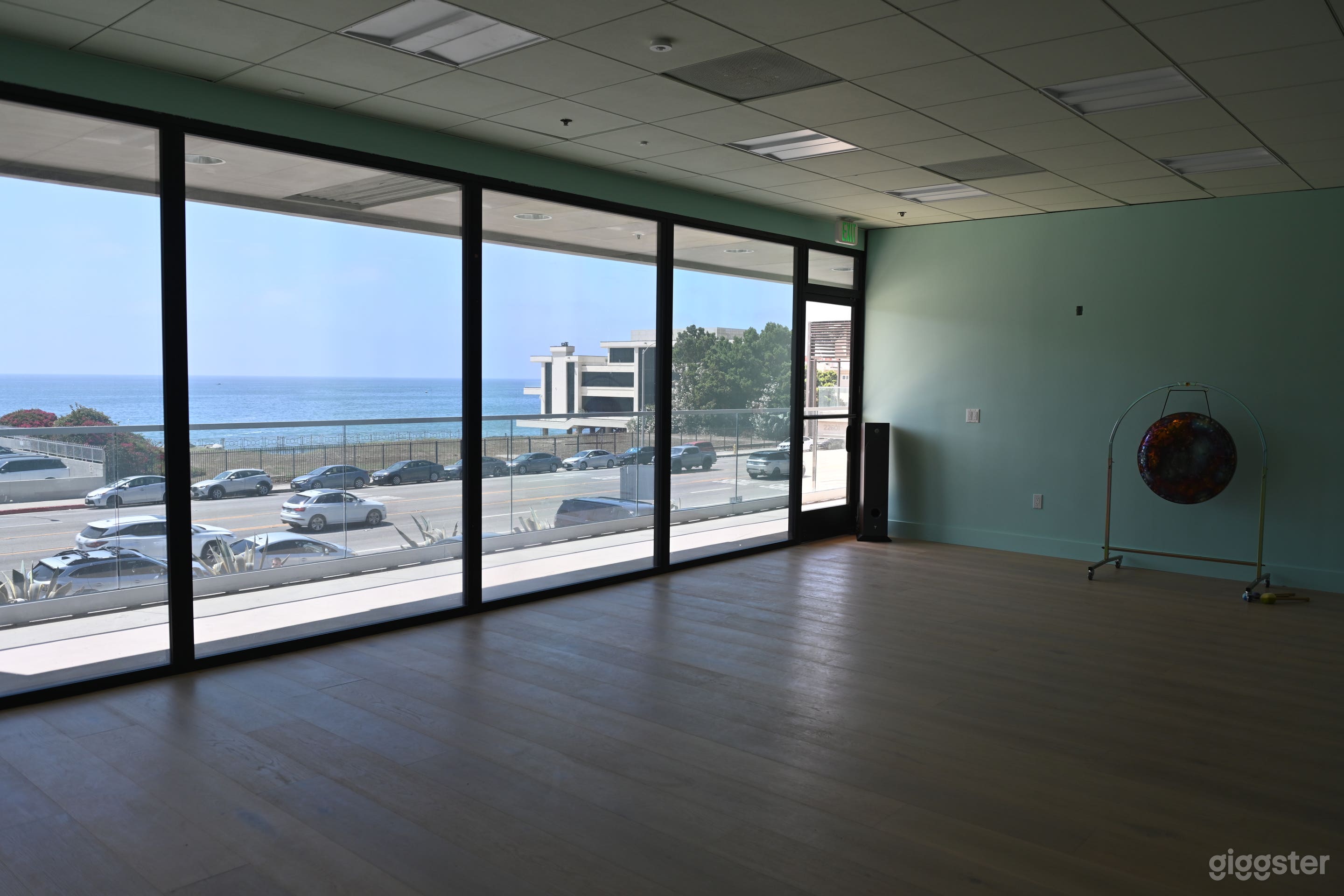 Beautiful Ocean View Wellness Studio and Shop Photo 1