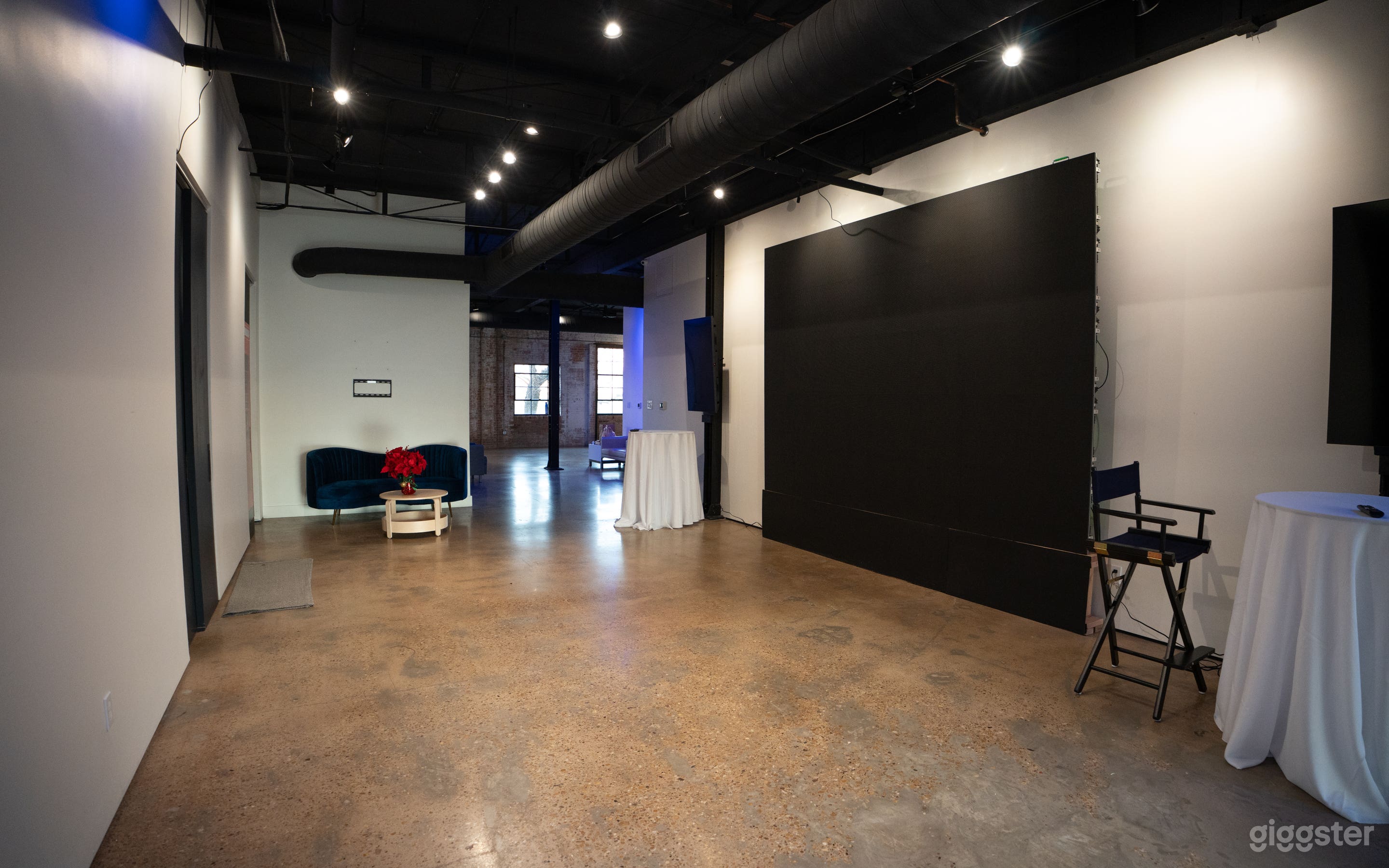The Gallery | LED Wall & Multi-Screen Creative Studio Photo 1