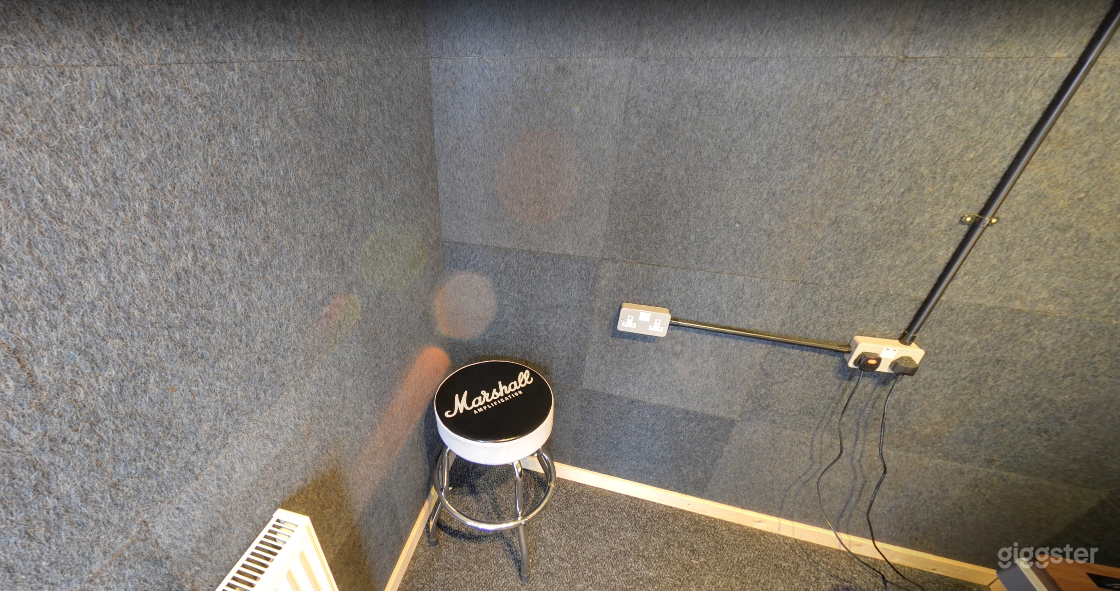 Music Room 2 in Birmingham Photo 3