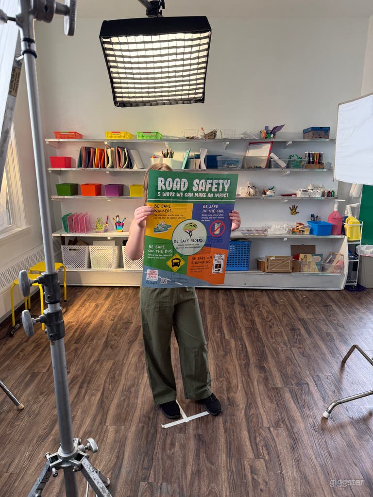  Multi purpose, modular art studio and event space. 