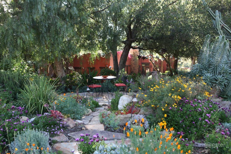  4 acres of landscaped gardens using native lants 