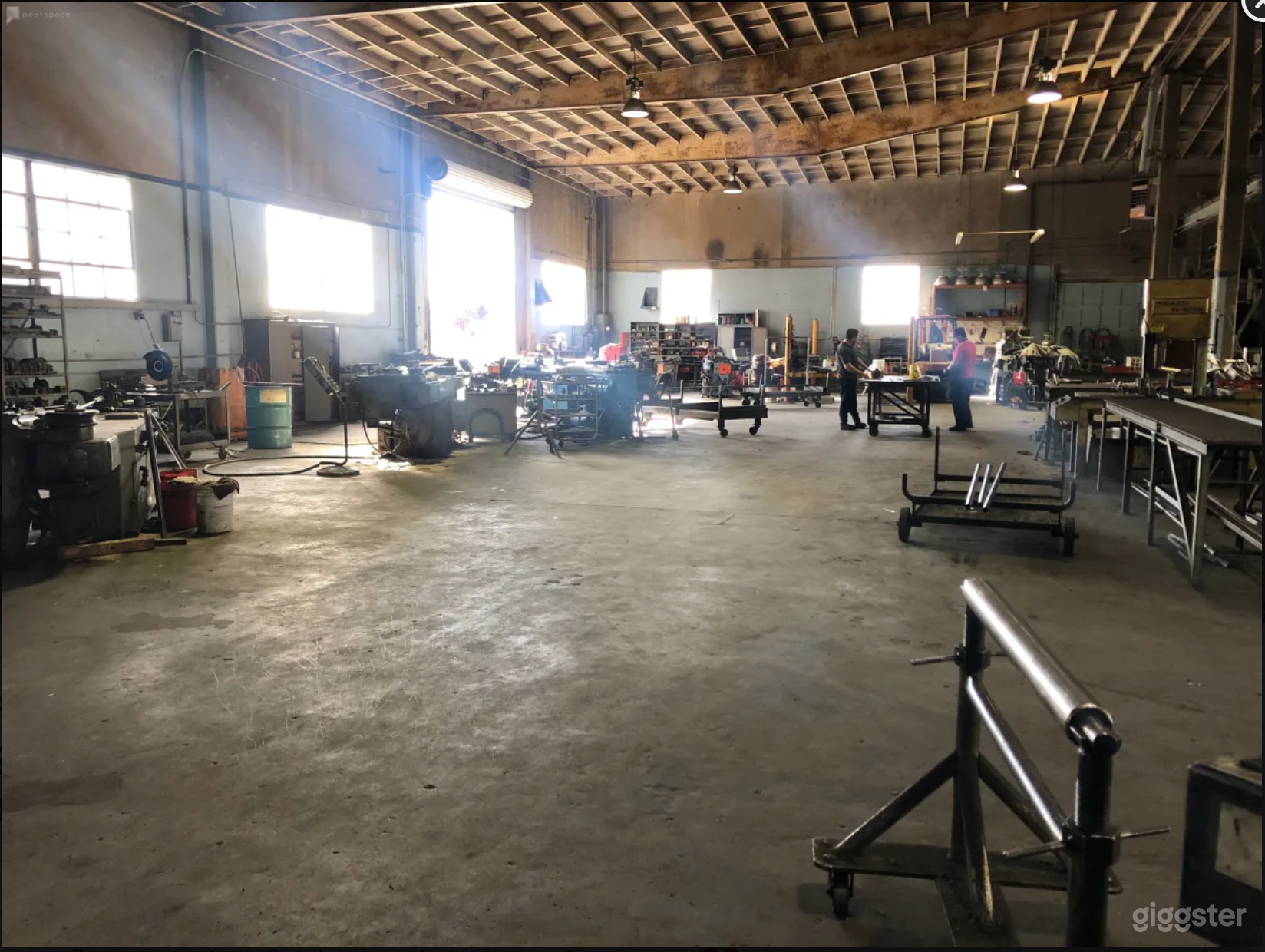 16.000 sq. ft. RAW - FACTORY INDUSTRIAL WAREHOUSE Photo 2