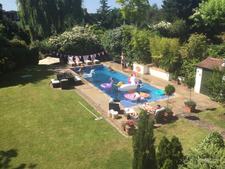  French Country House Swimming Pool Venue in London for Production Bookings, 8-Hour Minimum Hire (30 max) 