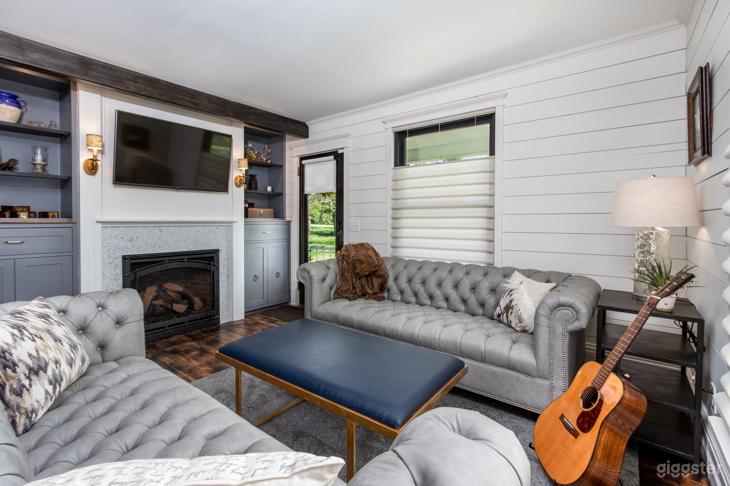 Living Room with Gas Fireplace