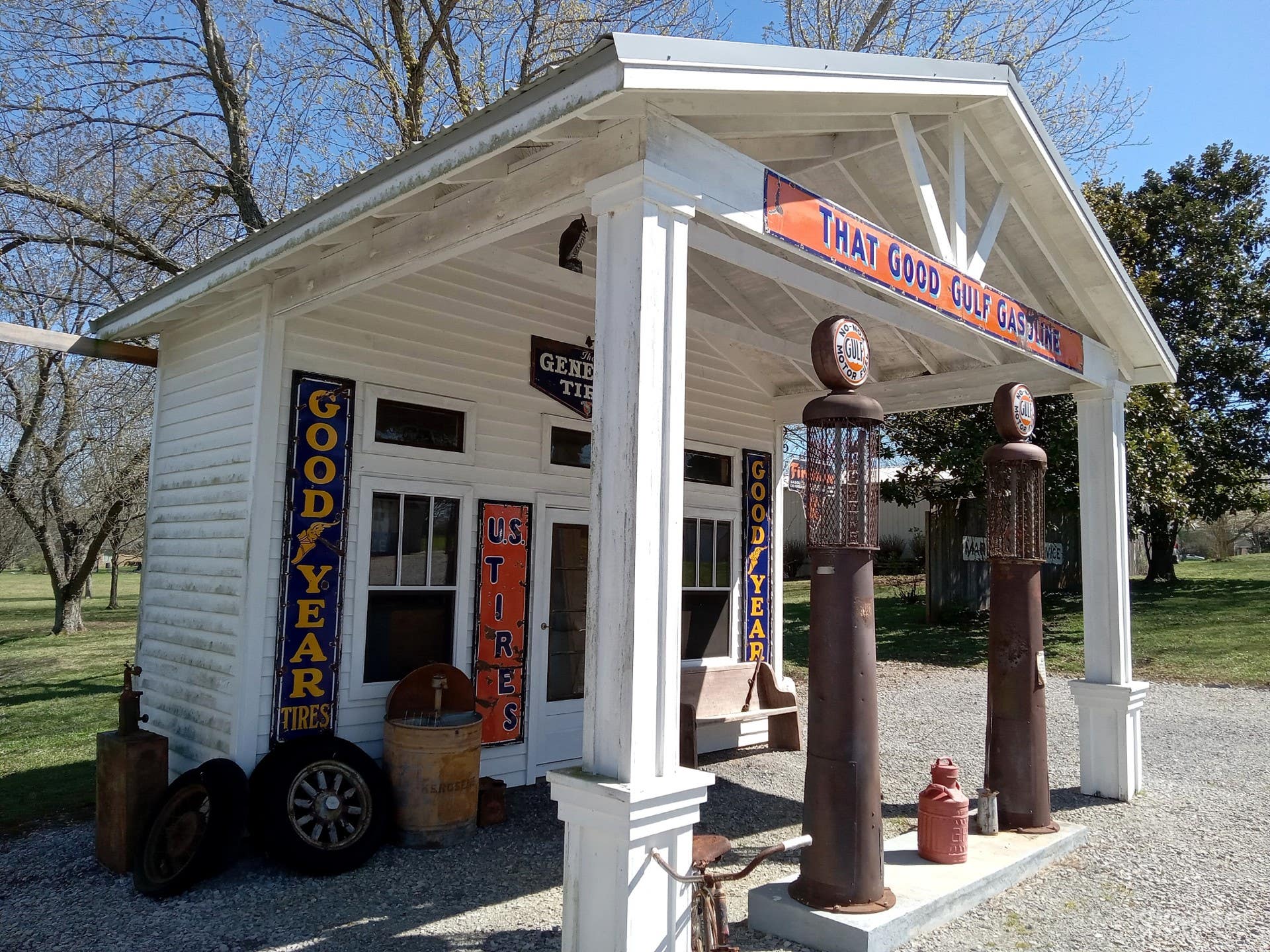 Nashville Area Vintage Store, Gas Station &amp; More Photo 2