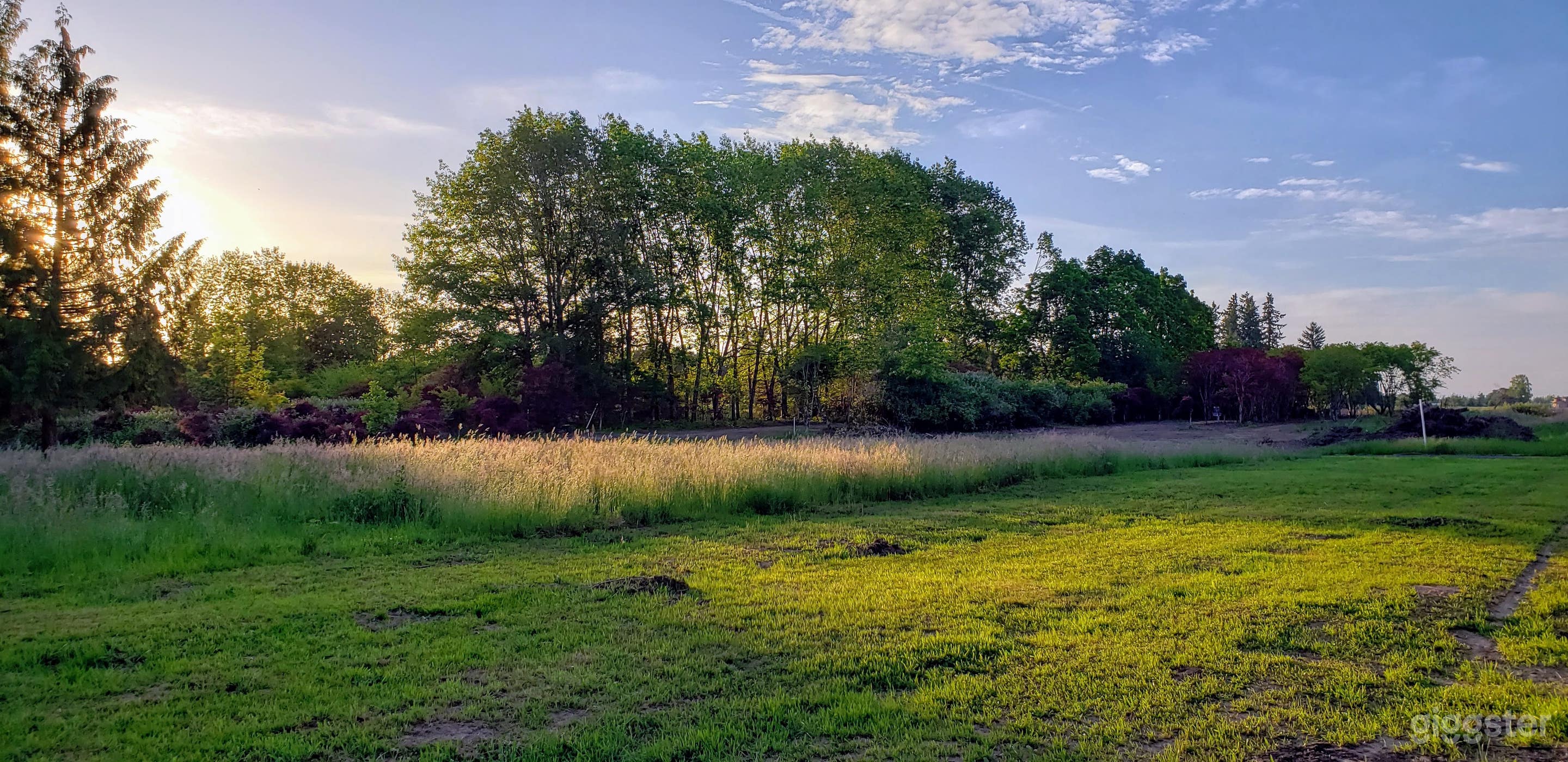 Bright Open Area for Events in Canby  Photo 2