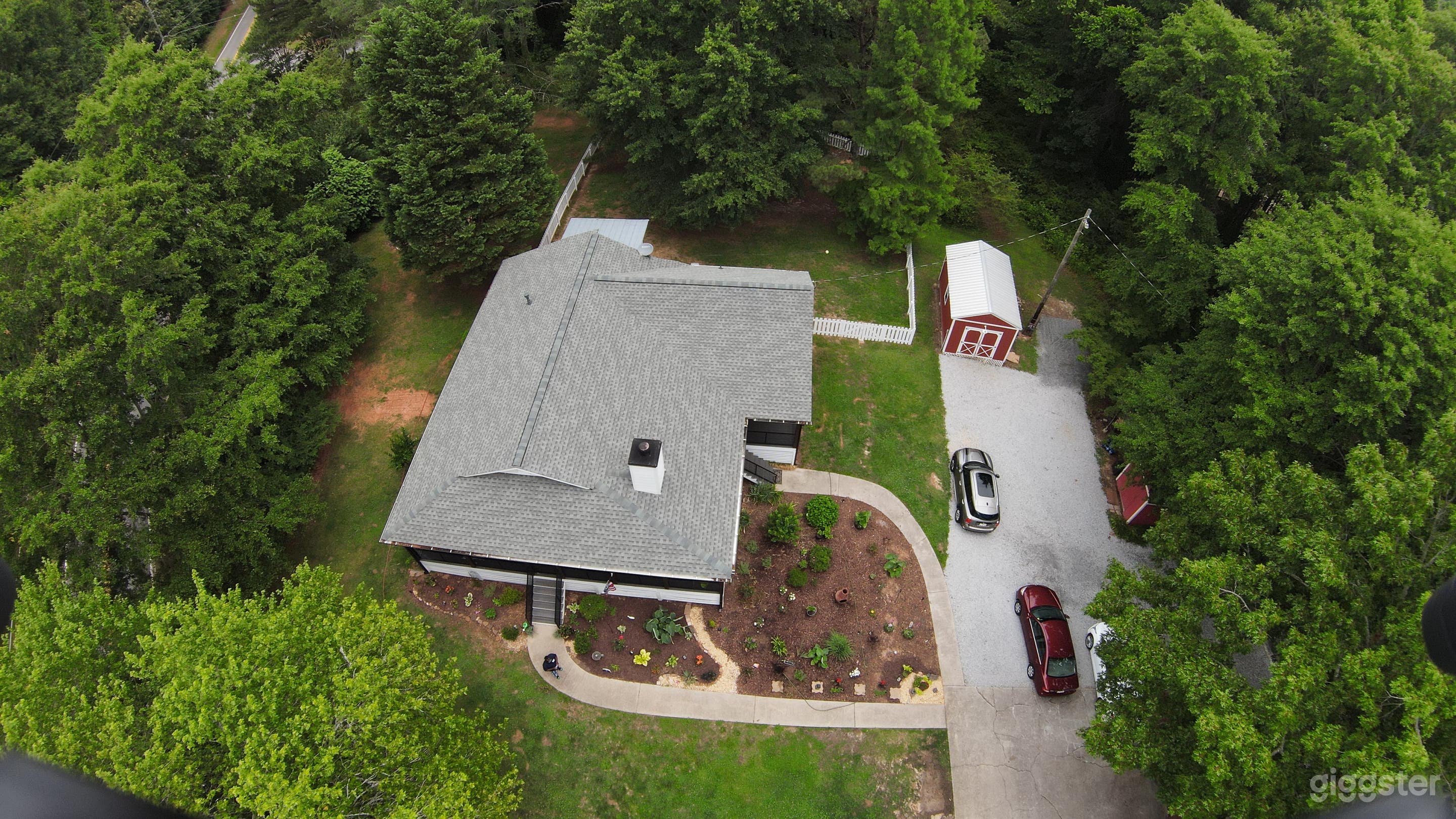 The Jordan Farmhouse  Photo 3