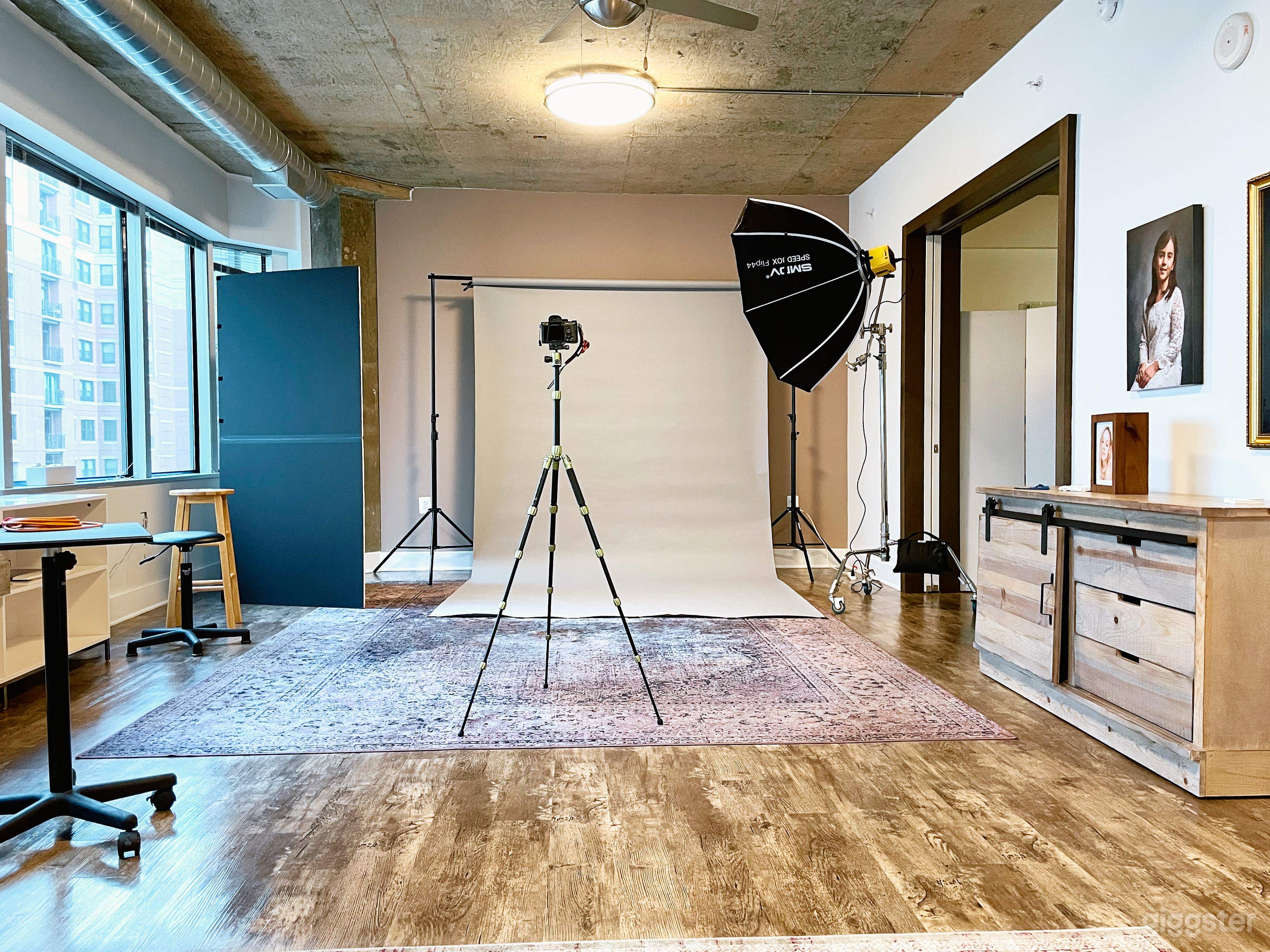 Walk-in ready studio!