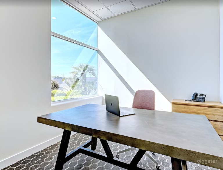  Private Furnished Office for Meetings & Production 